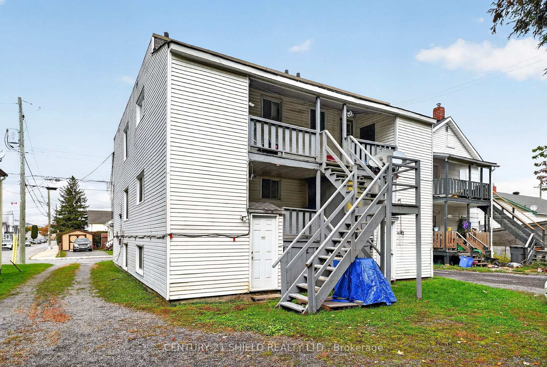Photo 6 of 214 Eighth Street W, Cornwall, Cornwall — HOMEH