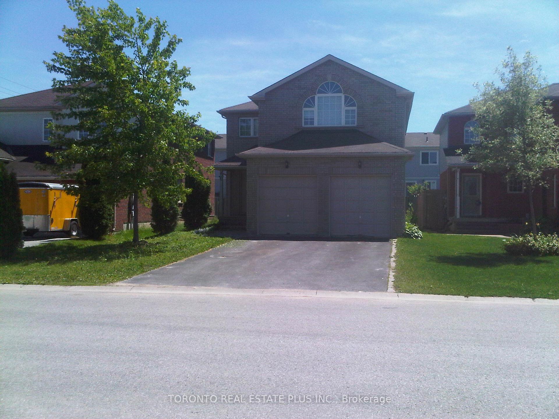 Photo 2 of 4 Vanessa Drive, Orillia — HOMEH