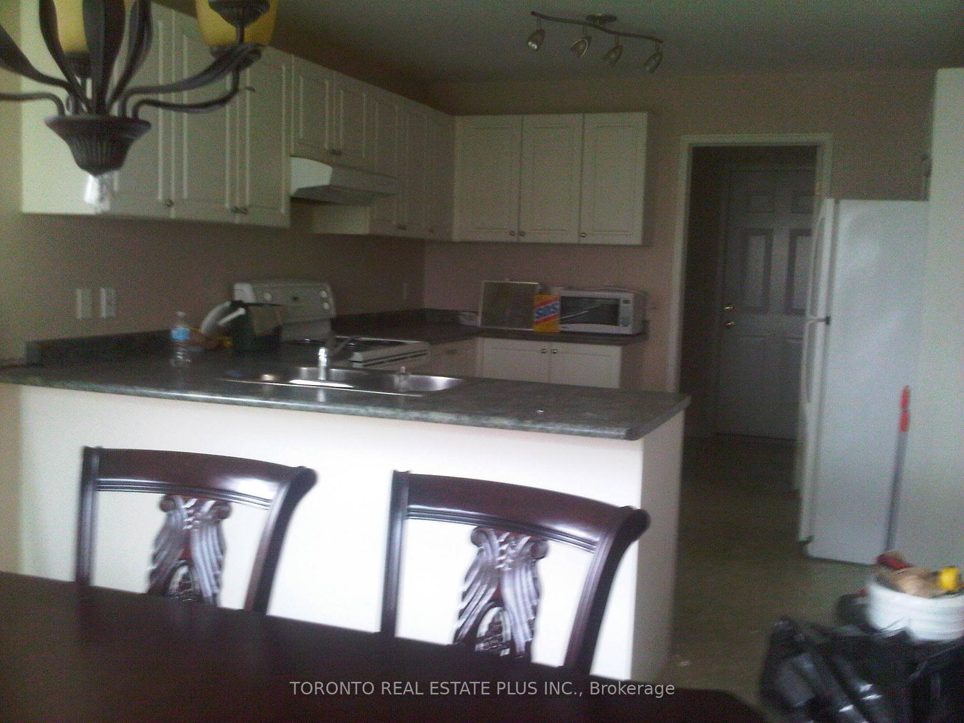 Photo 3 of 4 Vanessa Drive, Orillia — HOMEH