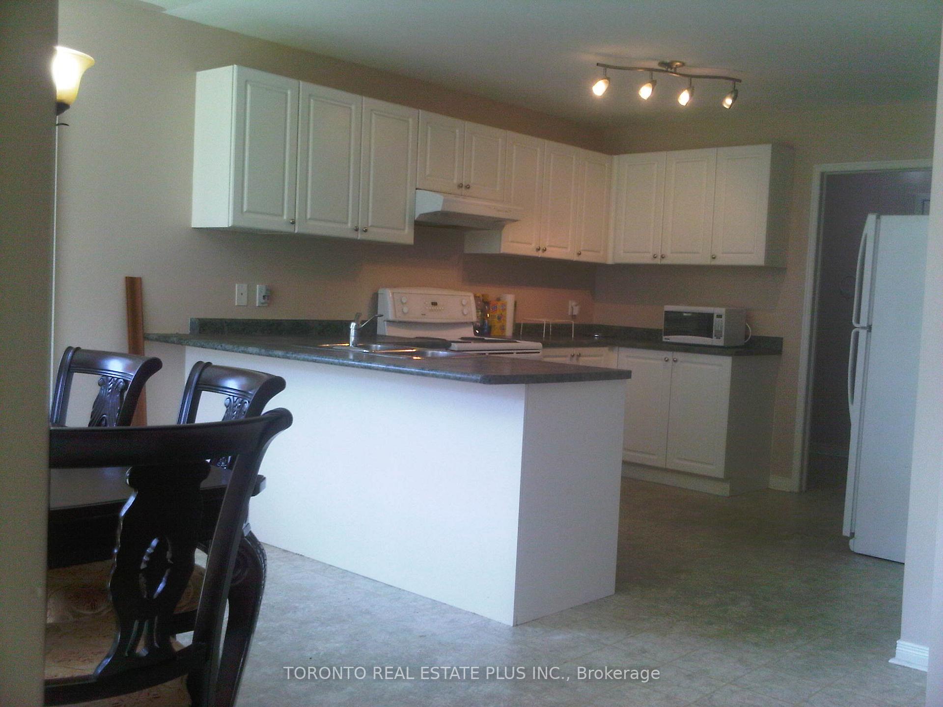 Photo 10 of 4 Vanessa Drive, Orillia — HOMEH