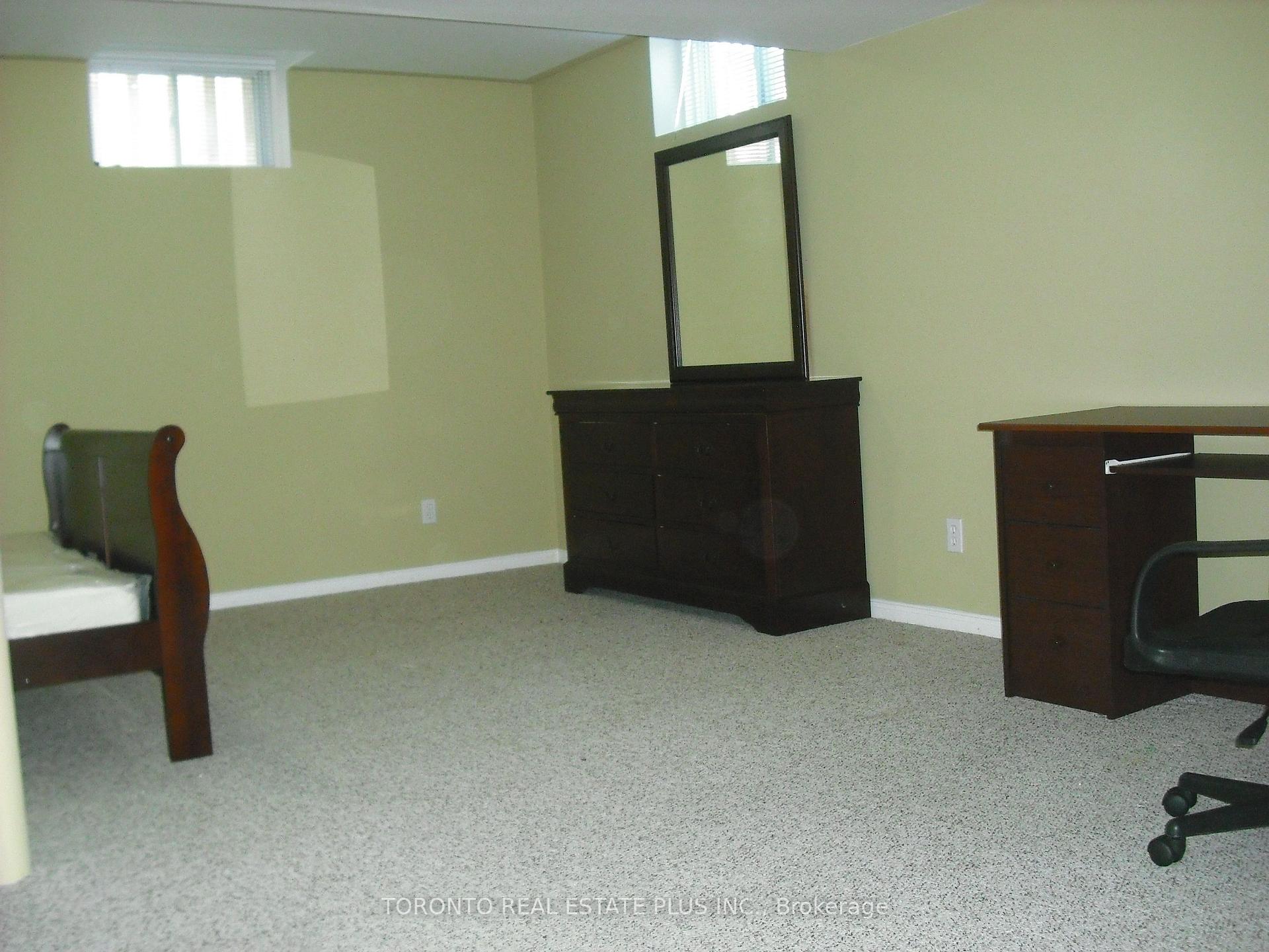 Photo 14 of 4 Vanessa Drive, Orillia — HOMEH