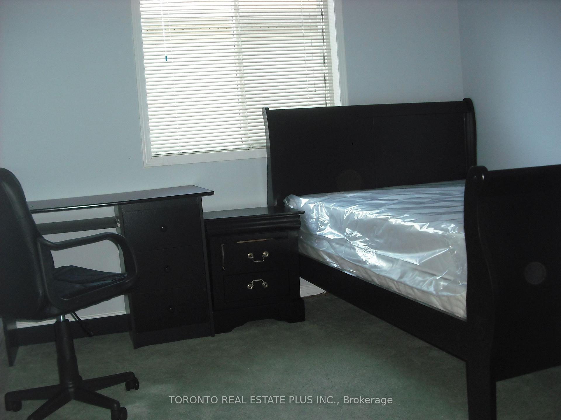 Photo 15 of 4 Vanessa Drive, Orillia — HOMEH