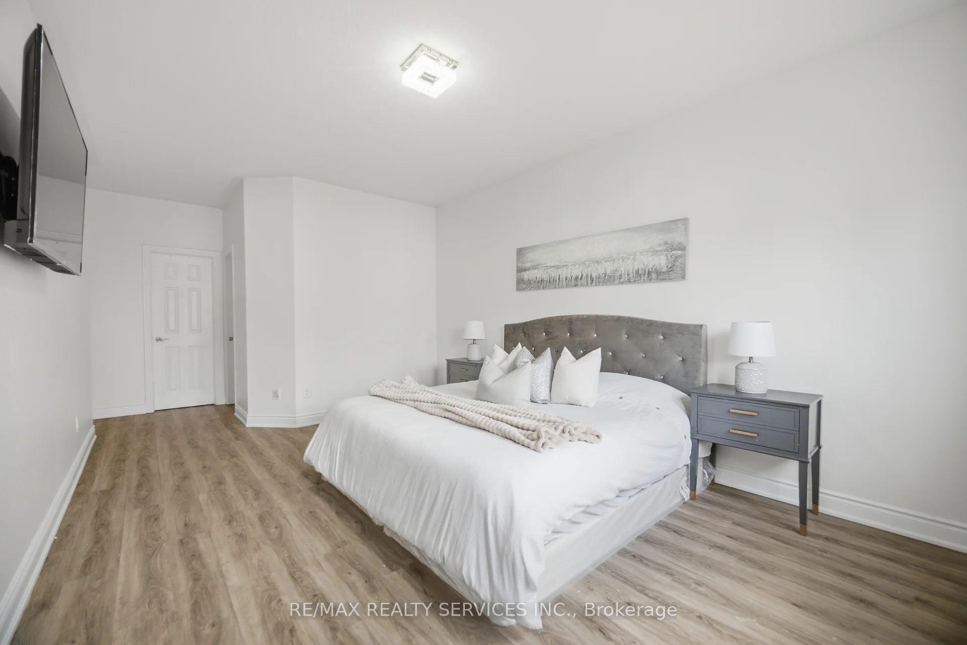 Photo 14 of 40 Balin Crescent, Brampton, Credit Valley — HOMEH