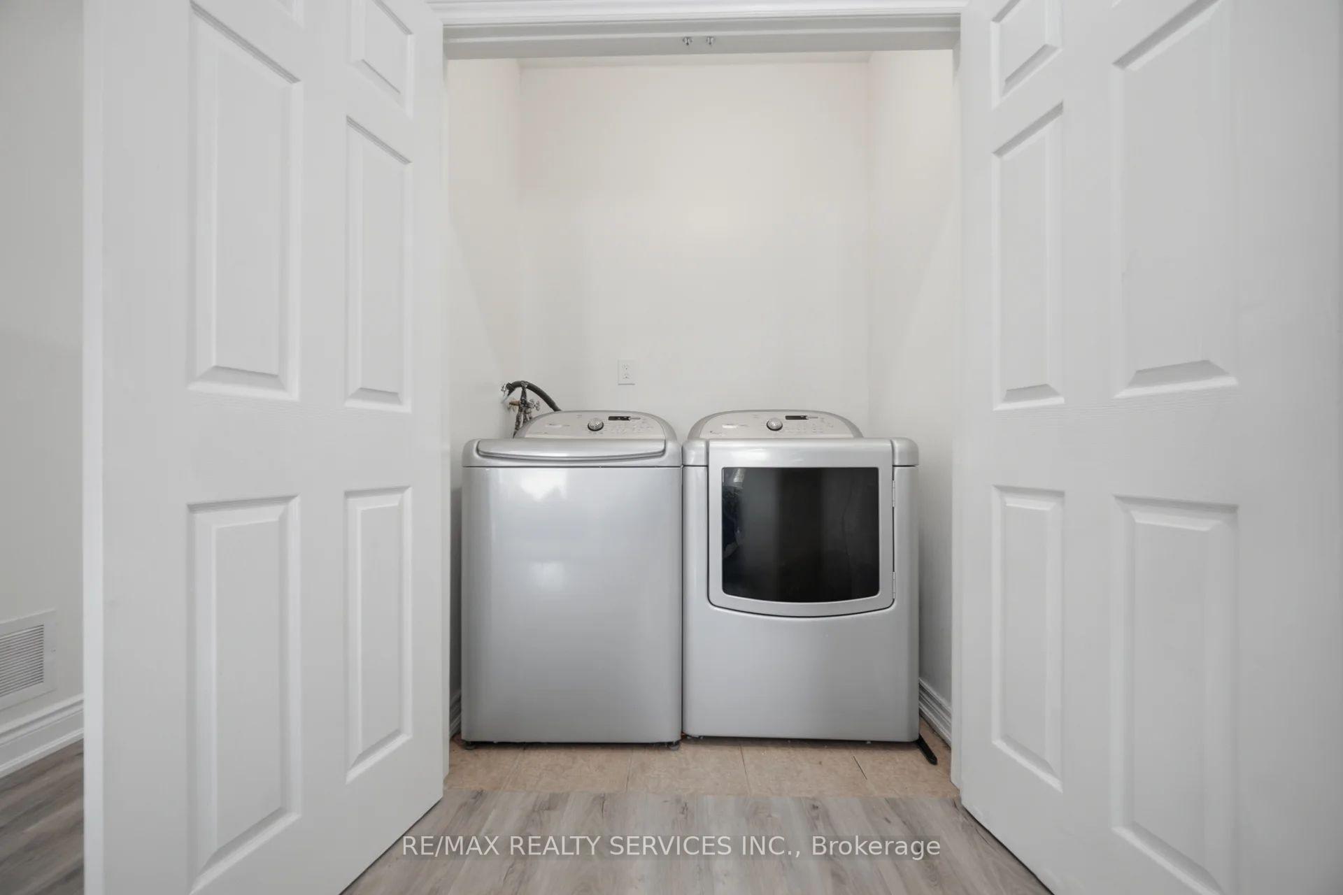 Photo 22 of 40 Balin Crescent, Brampton, Credit Valley — HOMEH