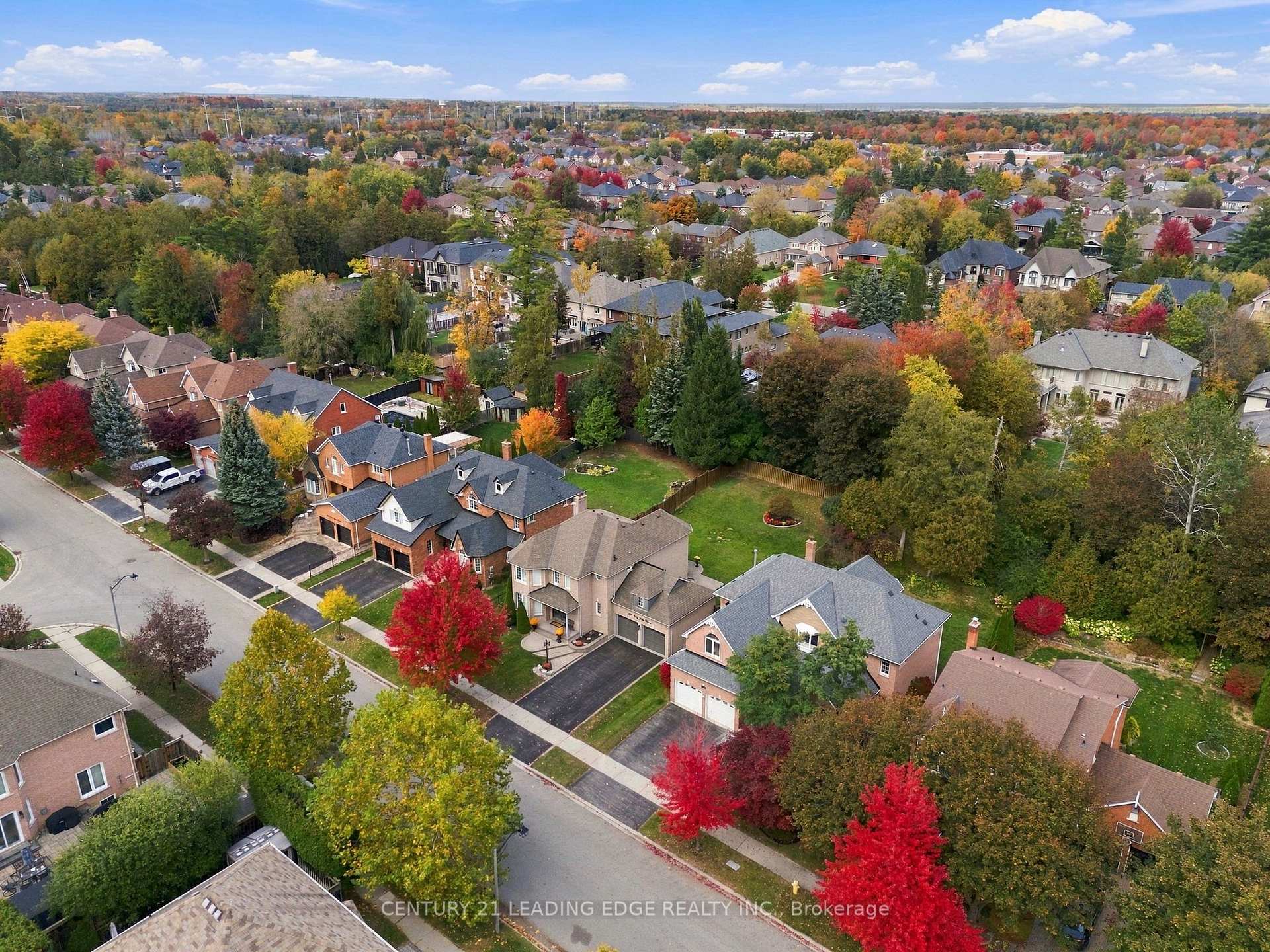 Photo 3 of 1629 Valley Ridge Crescent, Pickering, Highbush — HOMEH