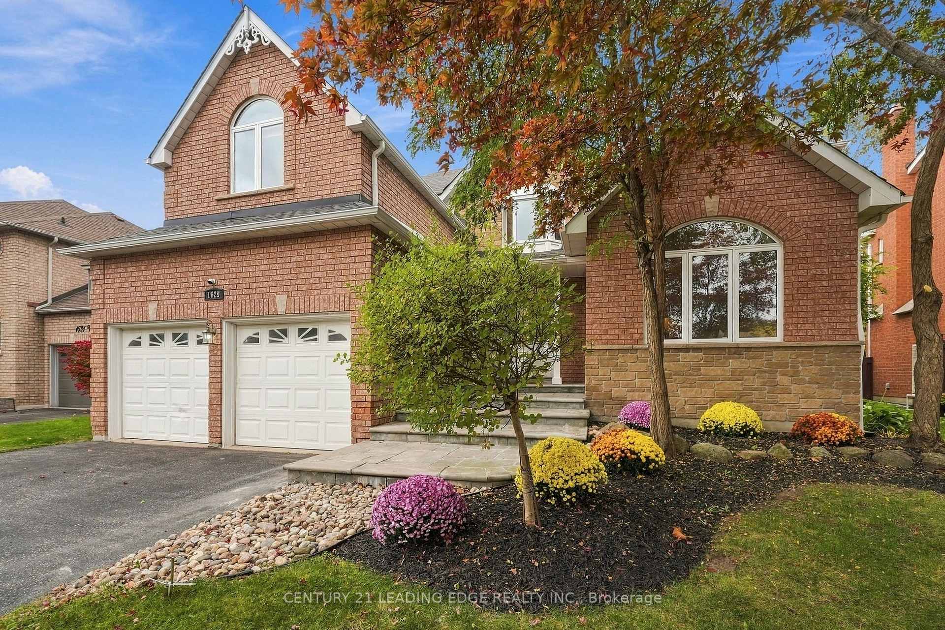 Photo 4 of 1629 Valley Ridge Crescent, Pickering, Highbush — HOMEH