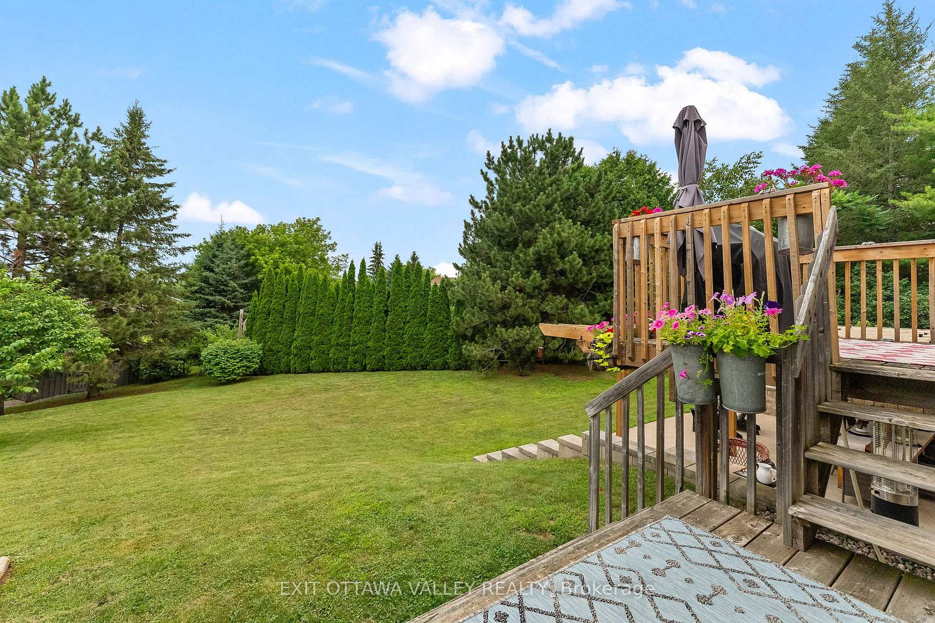 Photo 39 of 62 Meadowview Drive, Whitewater Region, Beachburg — HOMEH