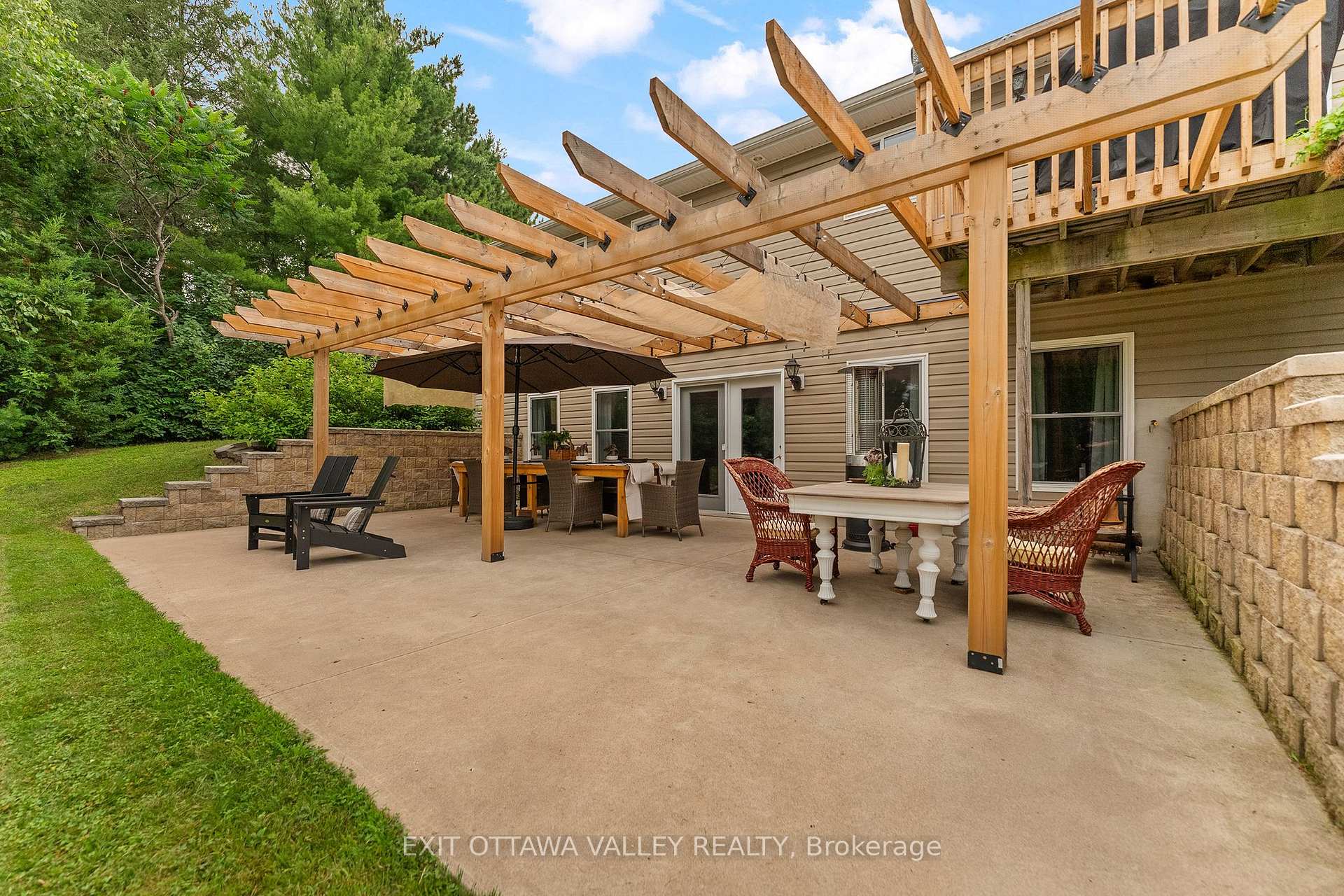 Photo 42 of 62 Meadowview Drive, Whitewater Region, Beachburg — HOMEH