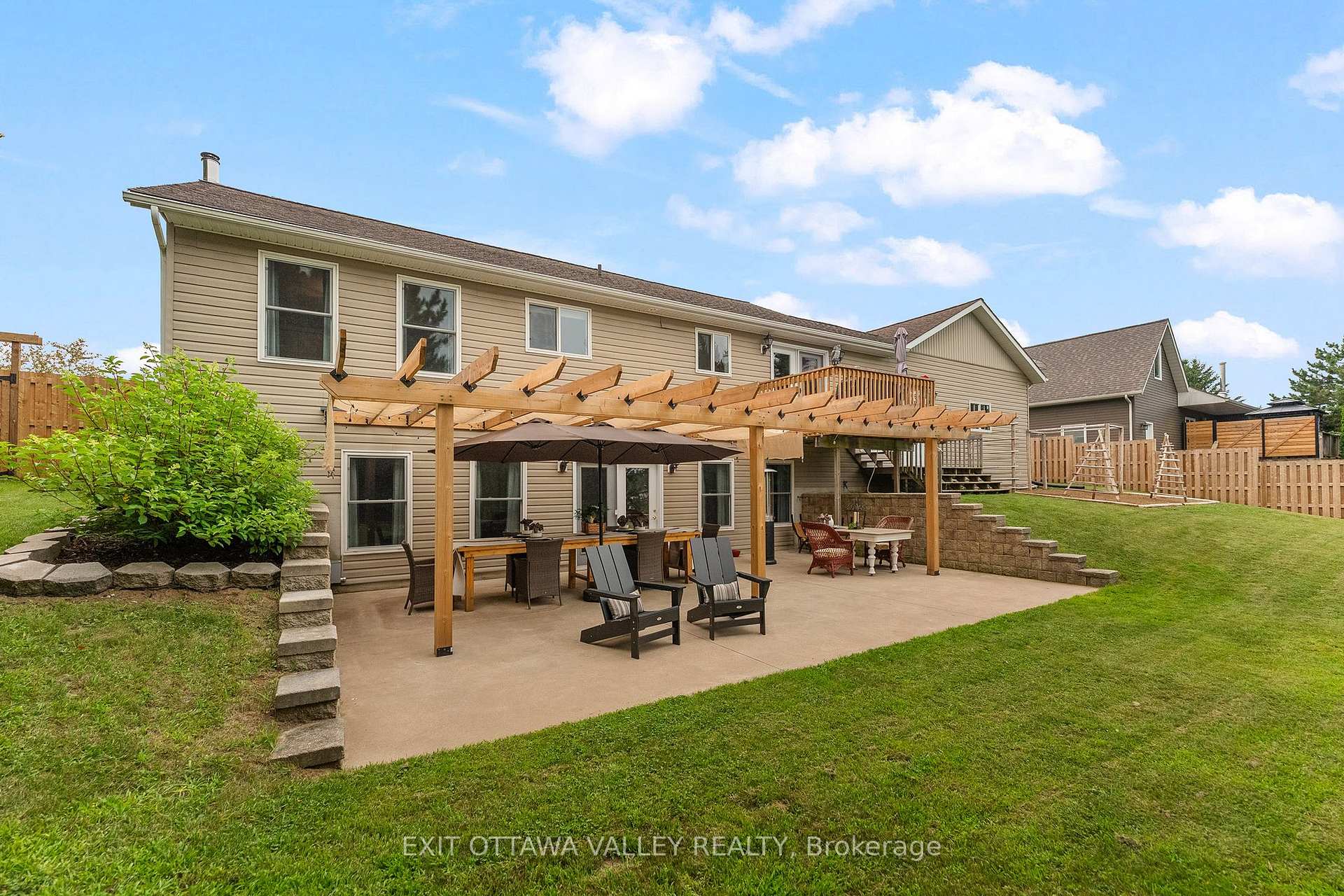 Photo 44 of 62 Meadowview Drive, Whitewater Region, Beachburg — HOMEH
