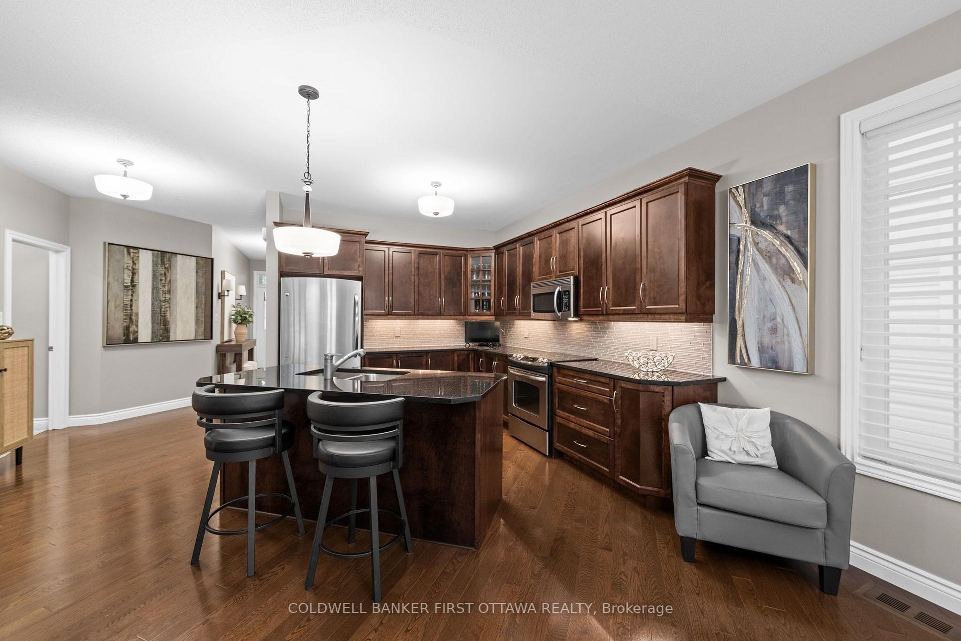 Photo 8 of 938 Rossburn Crescent, Ottawa, Barrhaven - Stonebridge — HOMEH