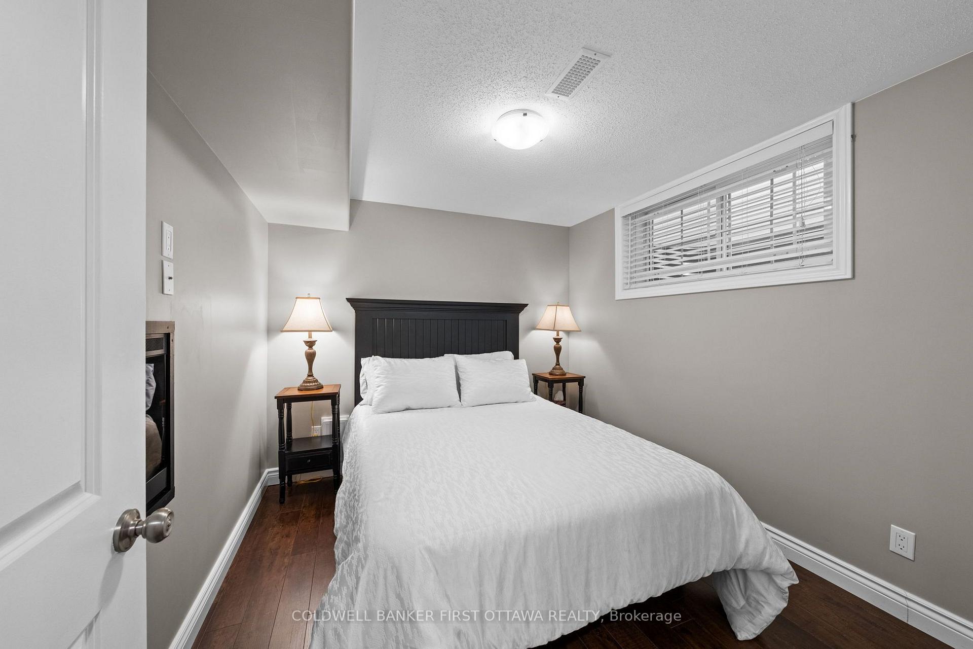Photo 24 of 938 Rossburn Crescent, Ottawa, Barrhaven - Stonebridge — HOMEH