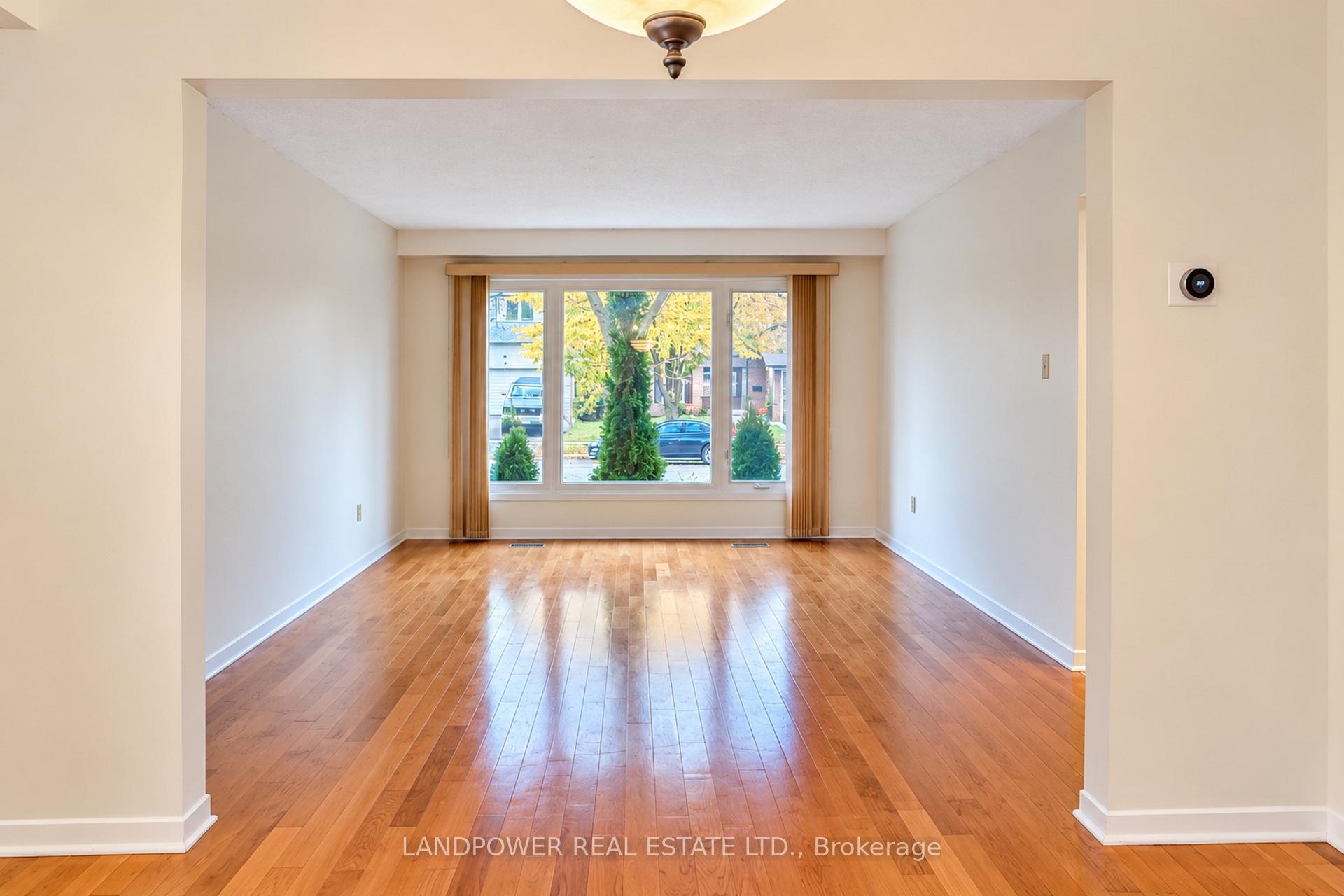 Photo 10 of 5 Kellen Street, Scarborough, Tam O'Shanter-Sullivan — HOMEH