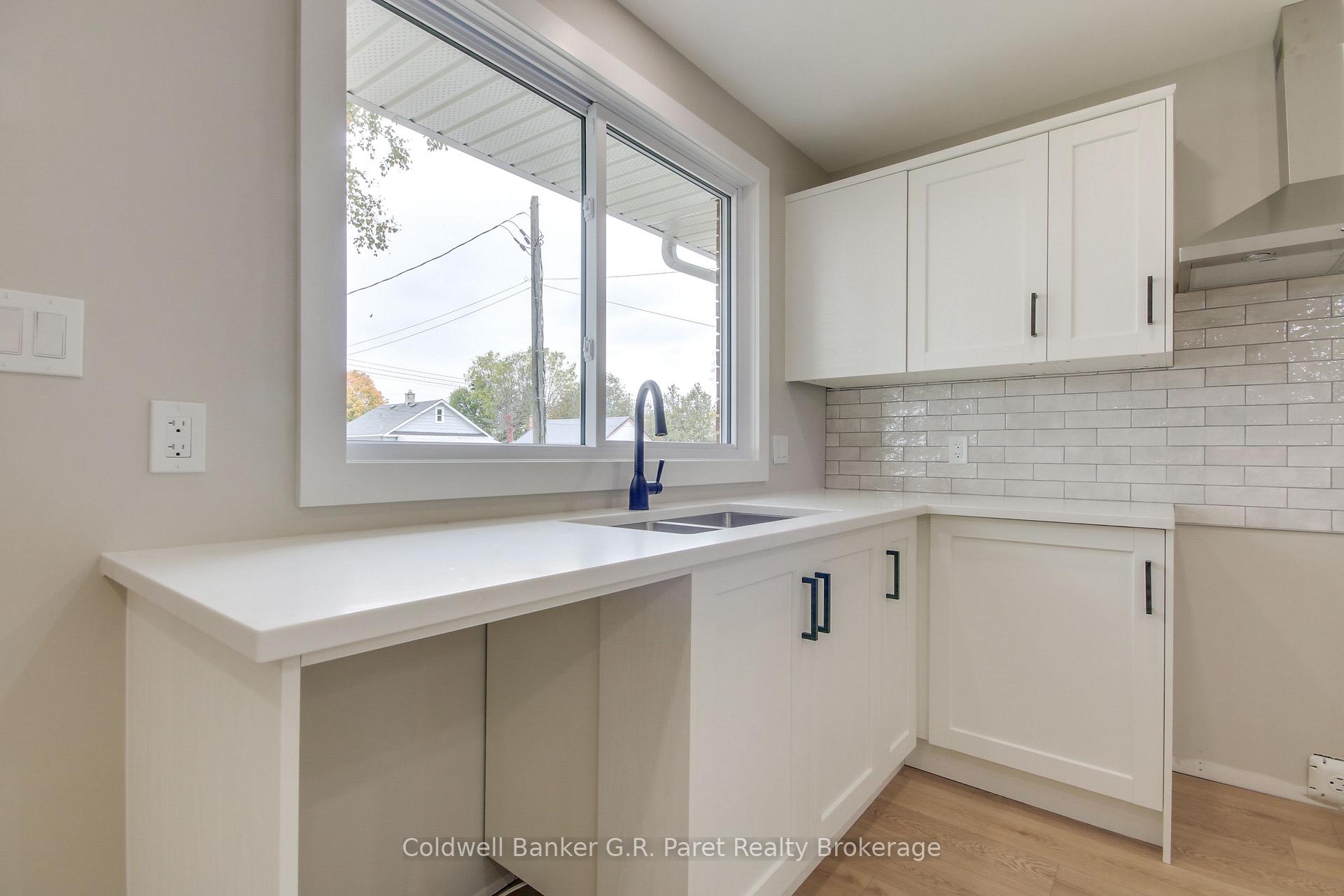 Photo 9 of 171 Crysler Street, Norfolk, Delhi — HOMEH