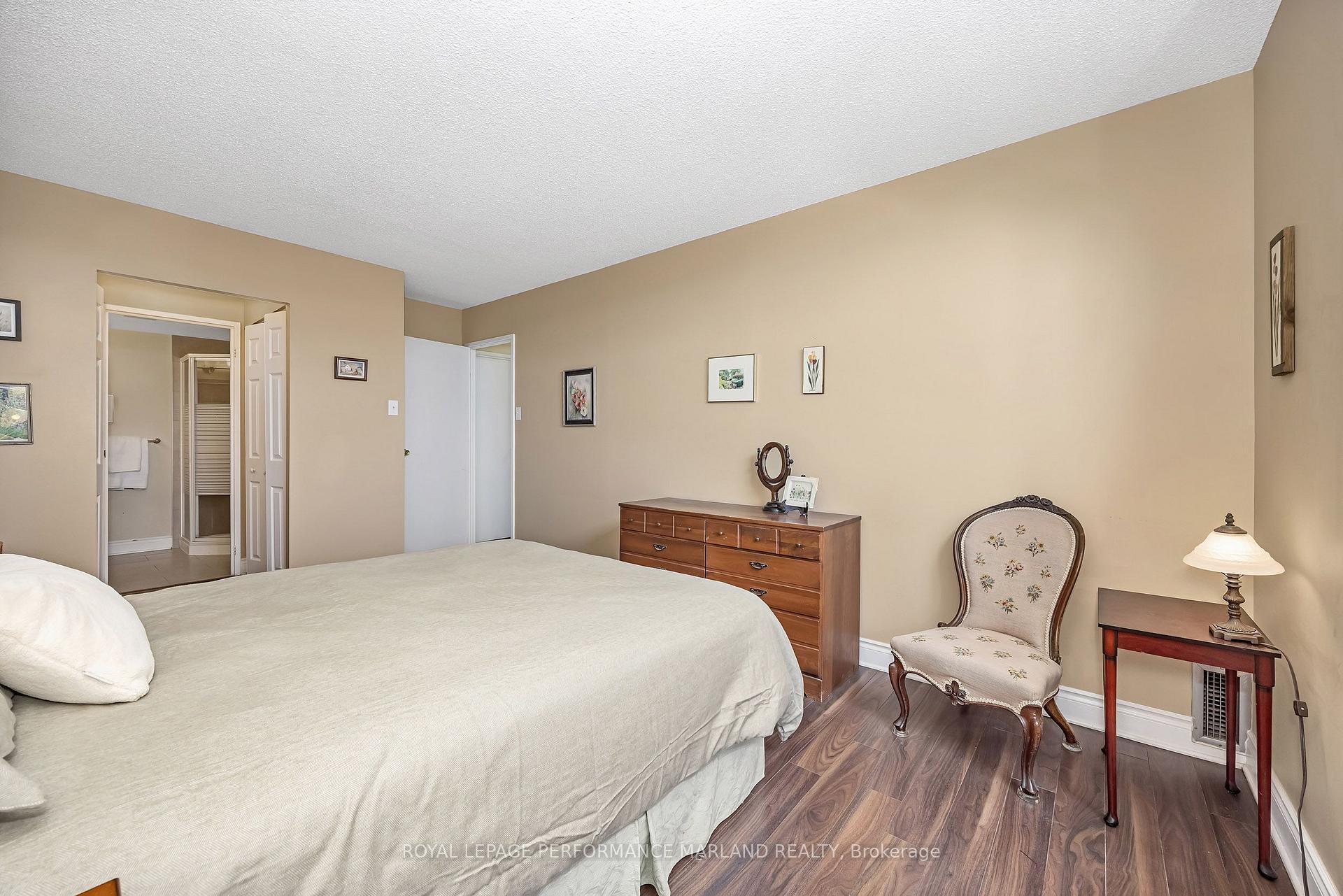 Photo 14 of Unit 706, 2759 Carousel Crescent, Ottawa, Emerald Woods/Sawmill Creek — HOMEH