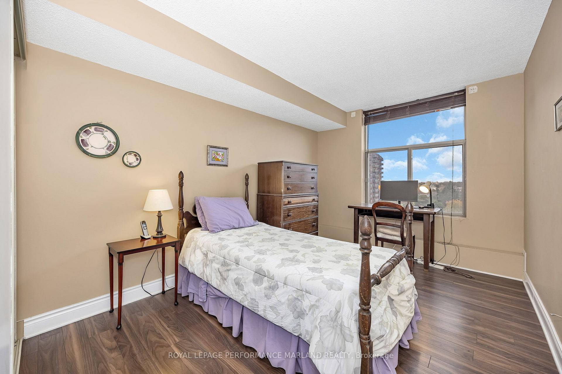 Photo 17 of Unit 706, 2759 Carousel Crescent, Ottawa, Emerald Woods/Sawmill Creek — HOMEH