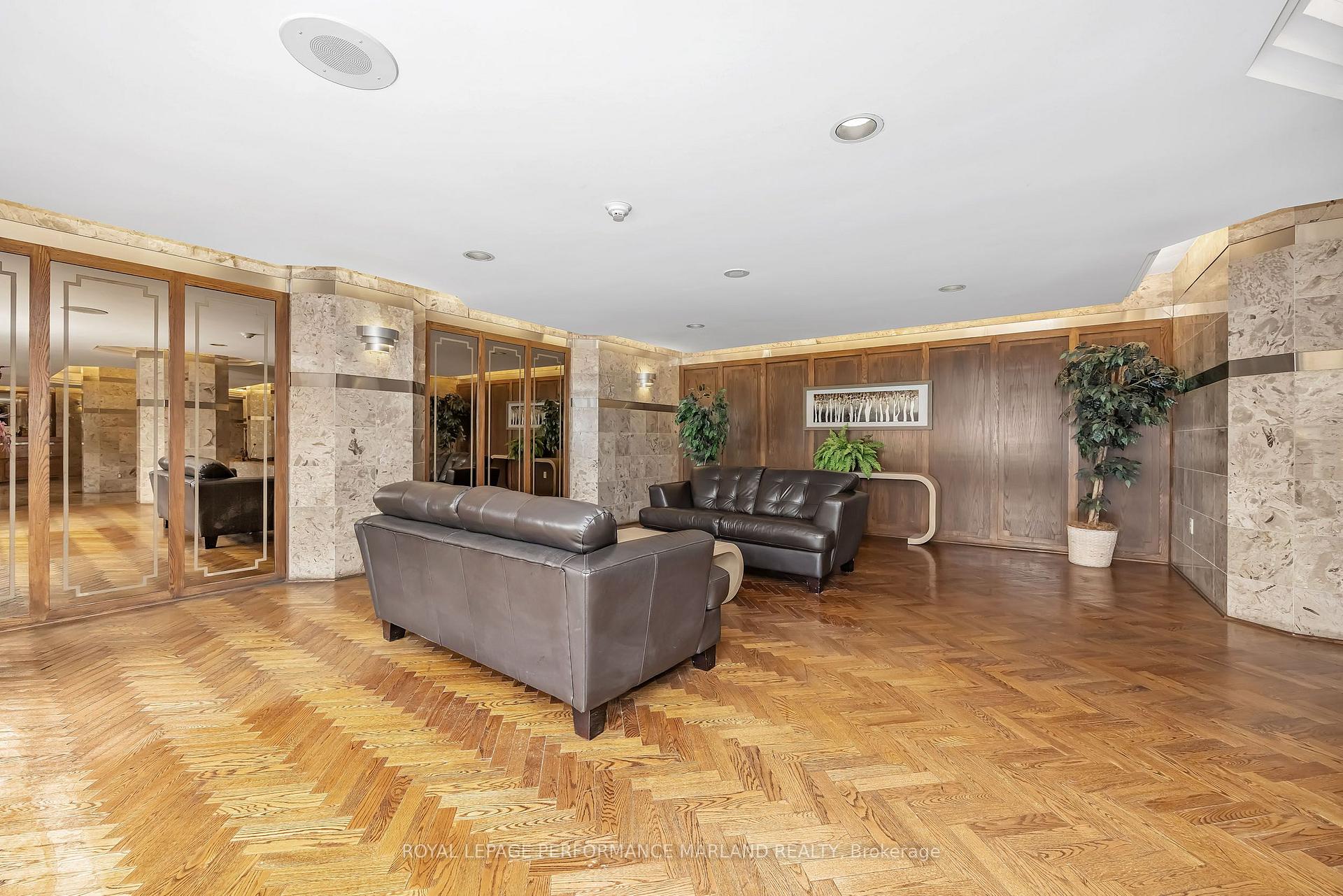 Photo 23 of Unit 706, 2759 Carousel Crescent, Ottawa, Emerald Woods/Sawmill Creek — HOMEH