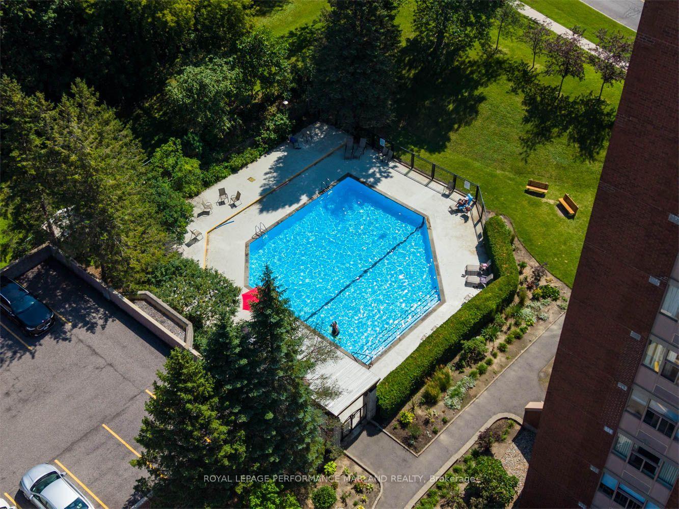 Photo 39 of Unit 706, 2759 Carousel Crescent, Ottawa, Emerald Woods/Sawmill Creek — HOMEH