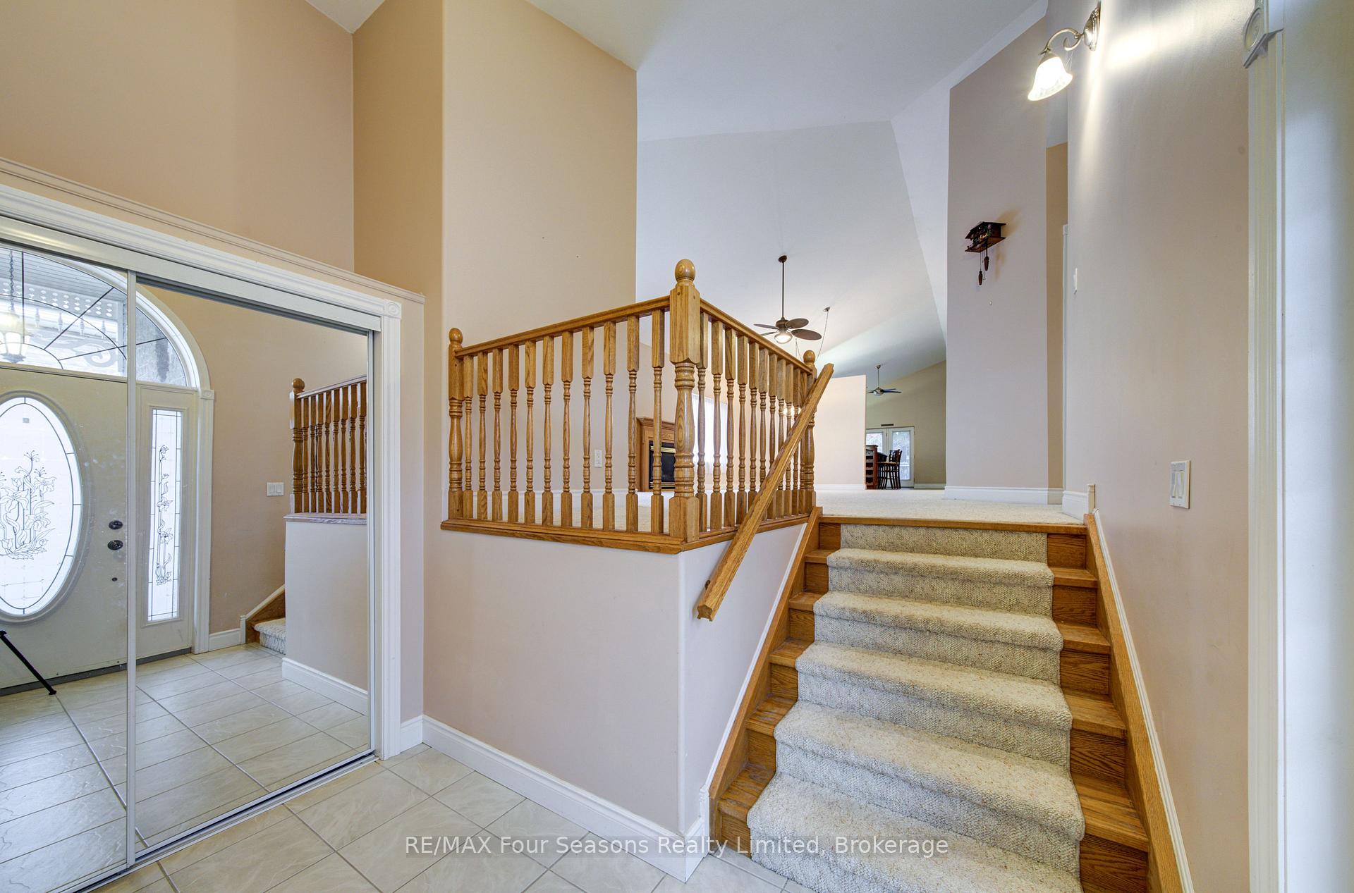 Photo 7 of 205 Bryan Drive, Collingwood — HOMEH