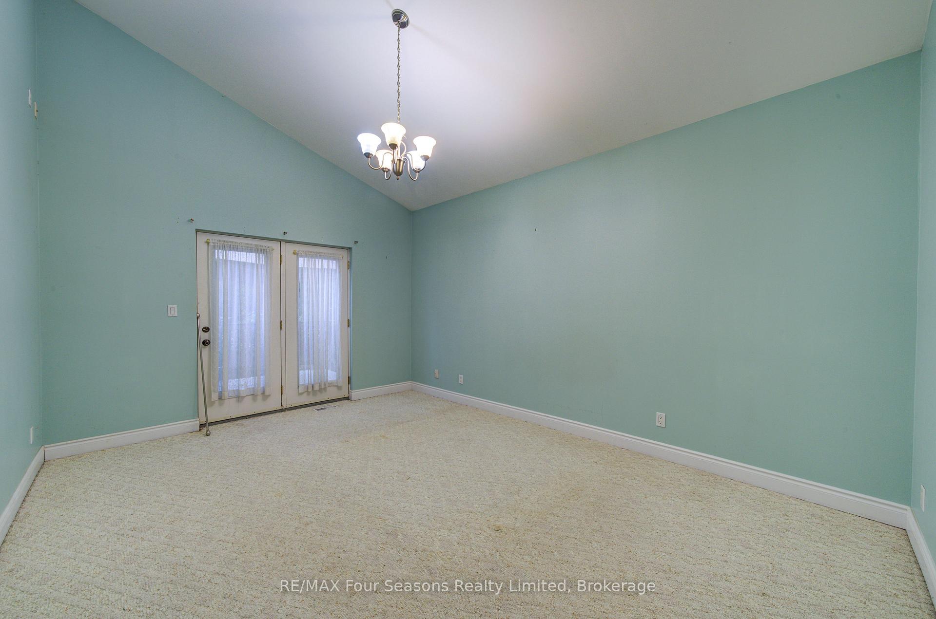 Photo 28 of 205 Bryan Drive, Collingwood — HOMEH