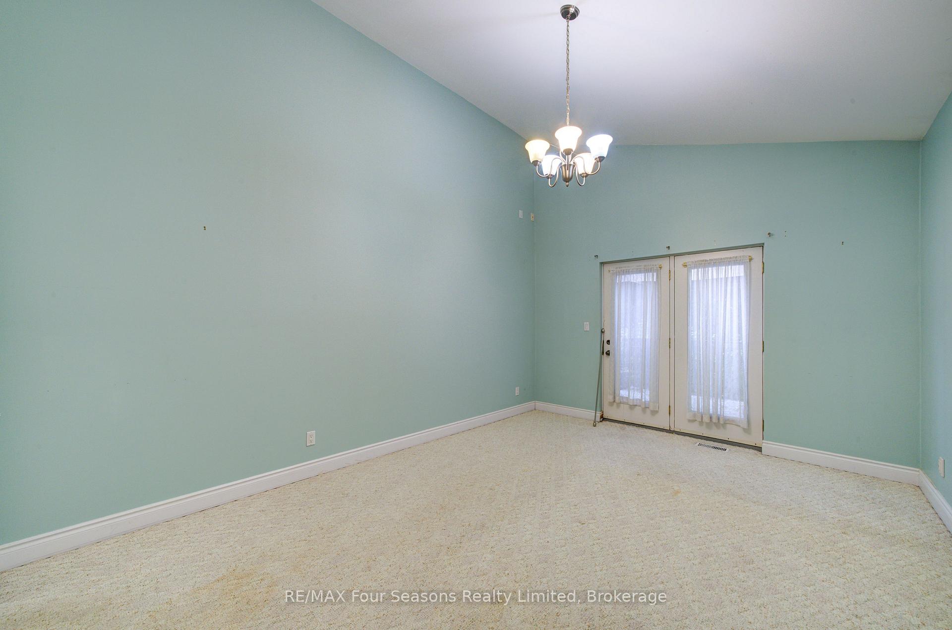 Photo 29 of 205 Bryan Drive, Collingwood — HOMEH