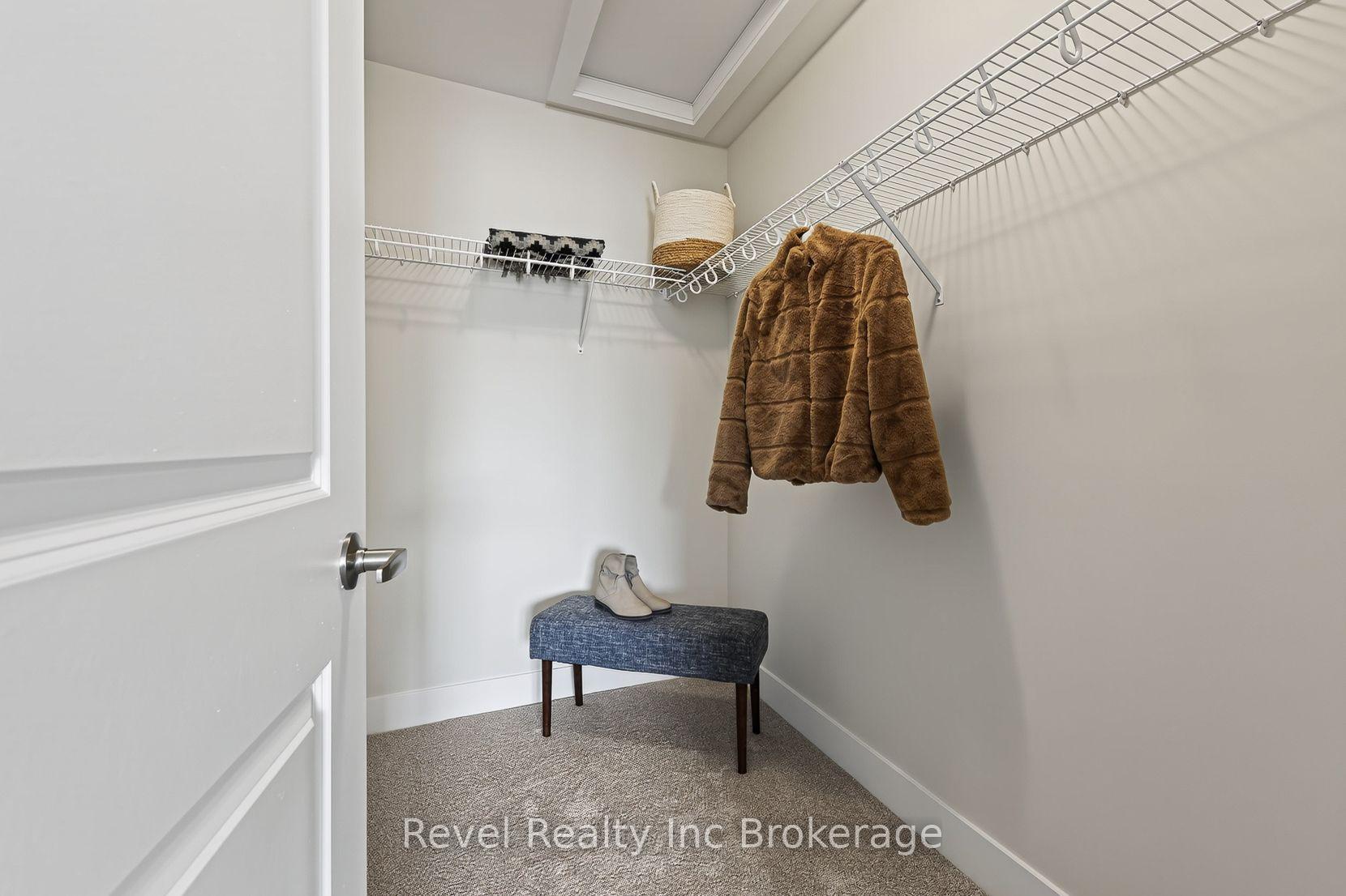 Photo 25 of 325 Kading Crescent, Woodstock, Woodstock - South — HOMEH