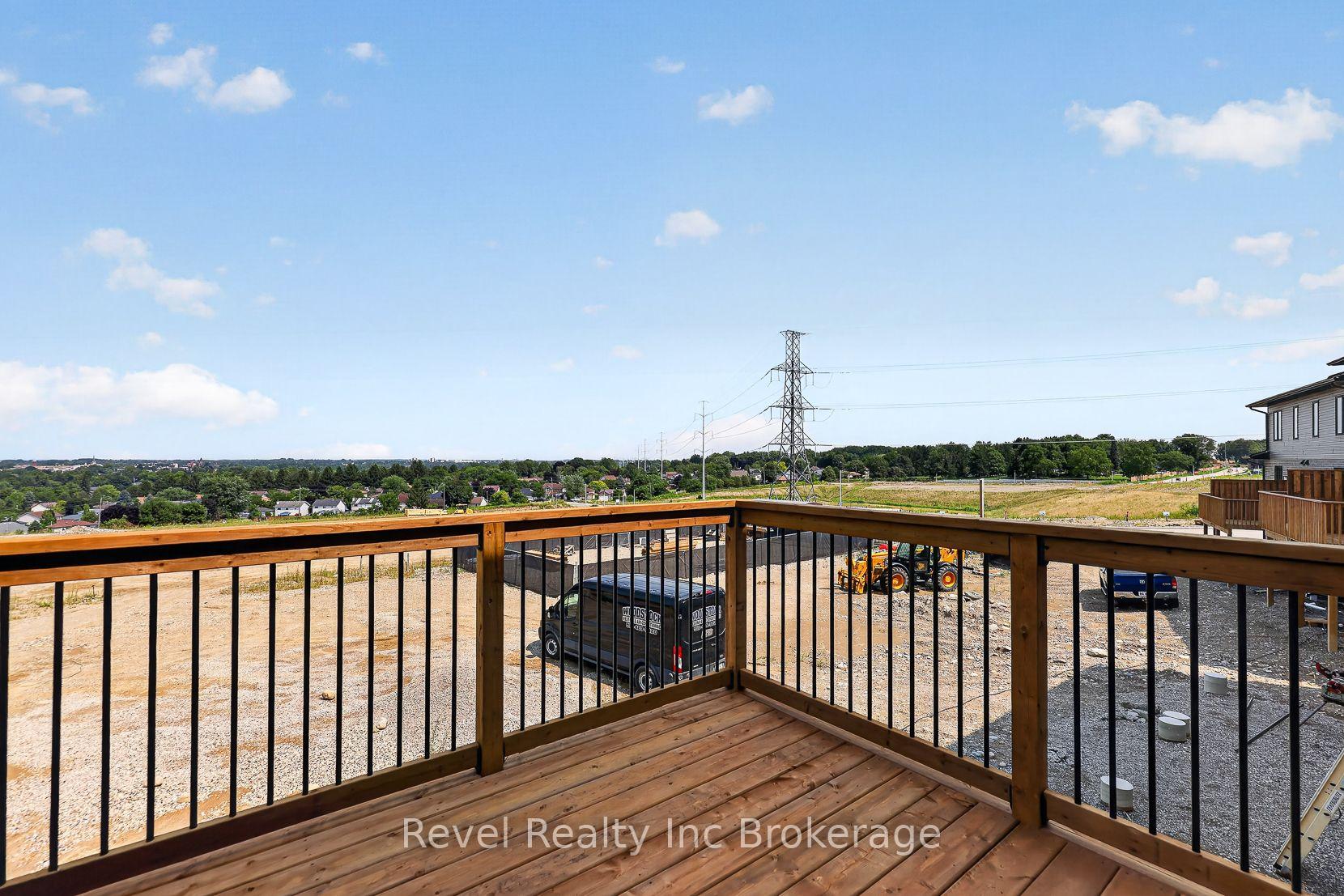 Photo 37 of 325 Kading Crescent, Woodstock, Woodstock - South — HOMEH