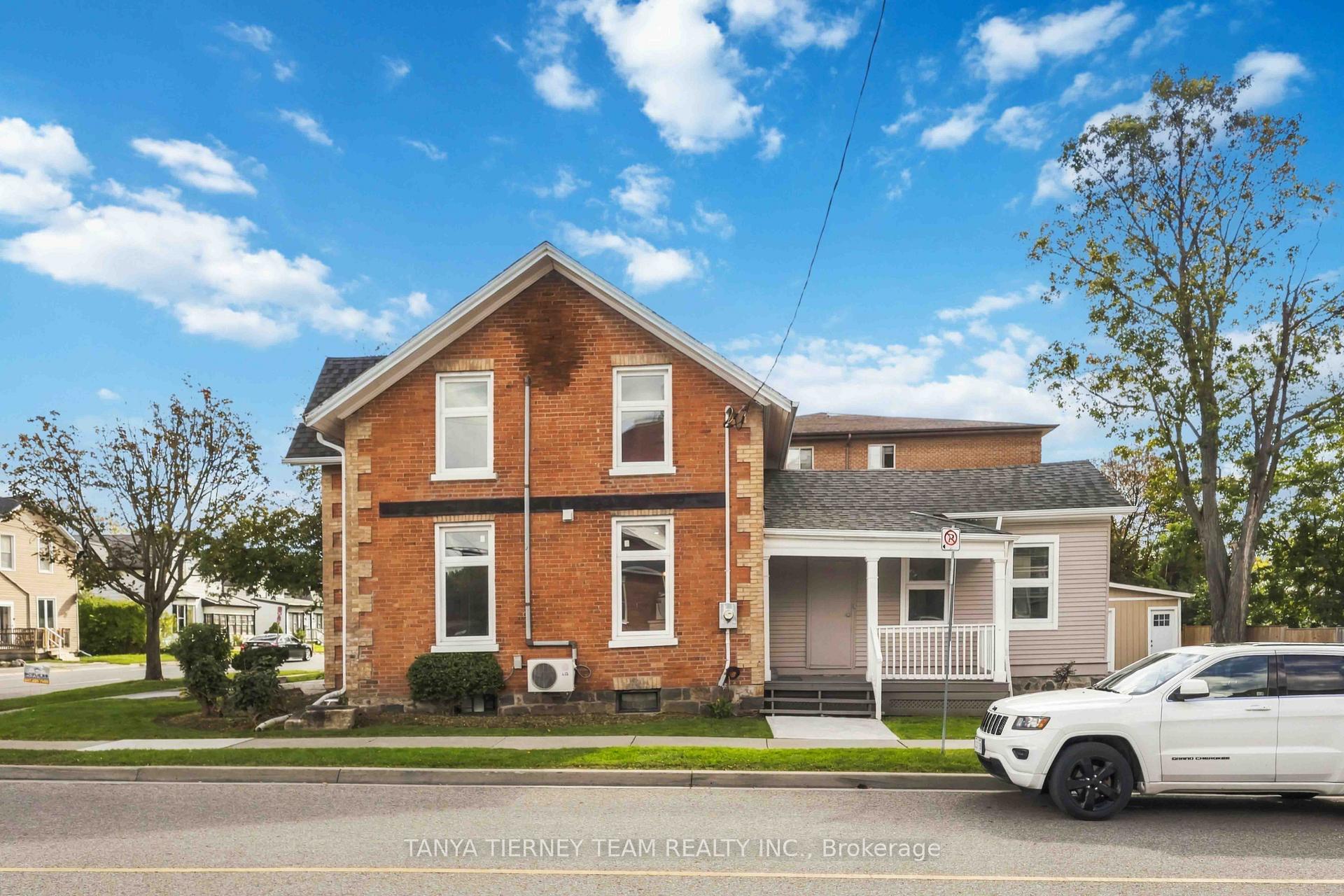 Photo 3 of Unit Upper, 168 Centre Street S, Oshawa, Central — HOMEH