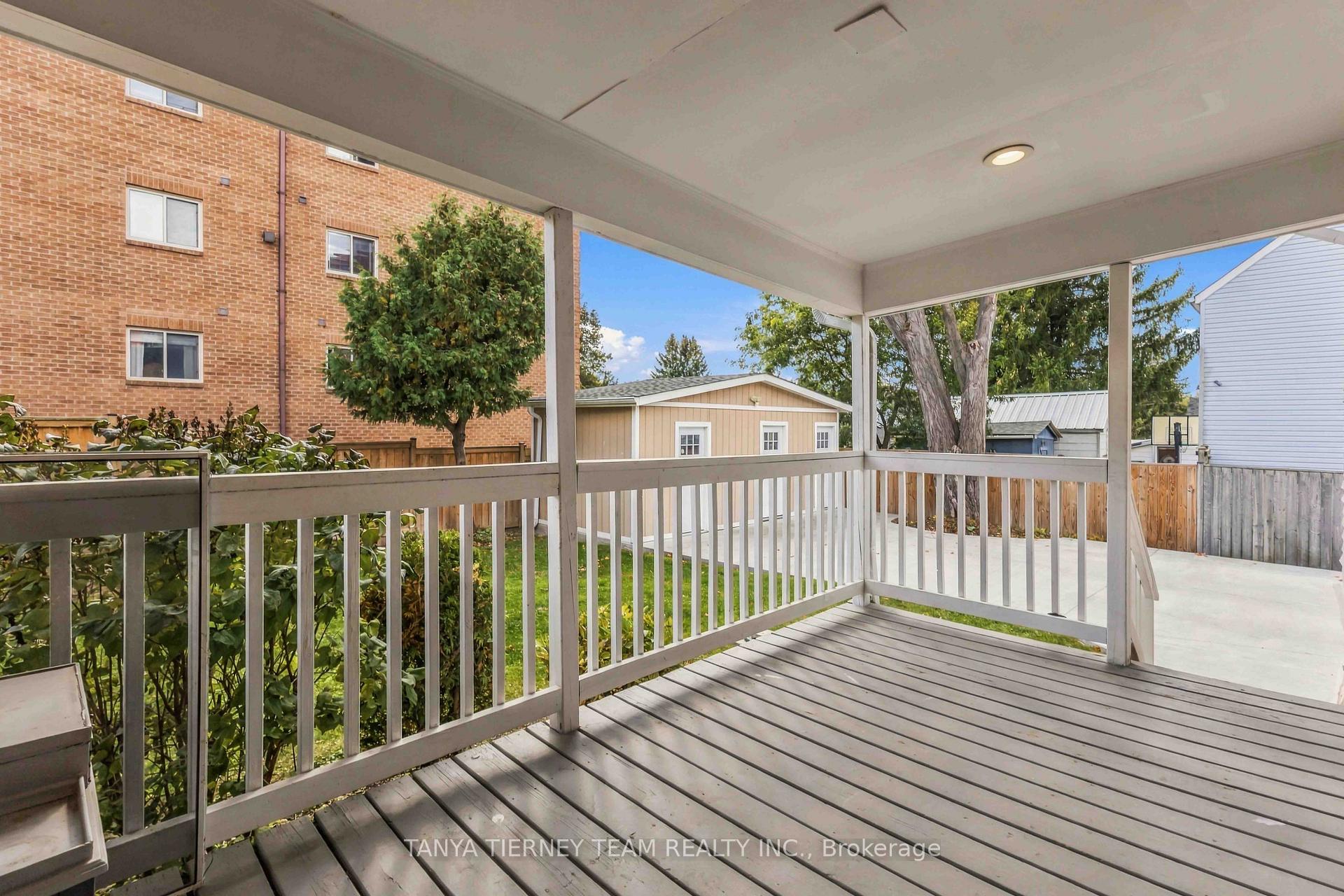 Photo 5 of Unit Upper, 168 Centre Street S, Oshawa, Central — HOMEH