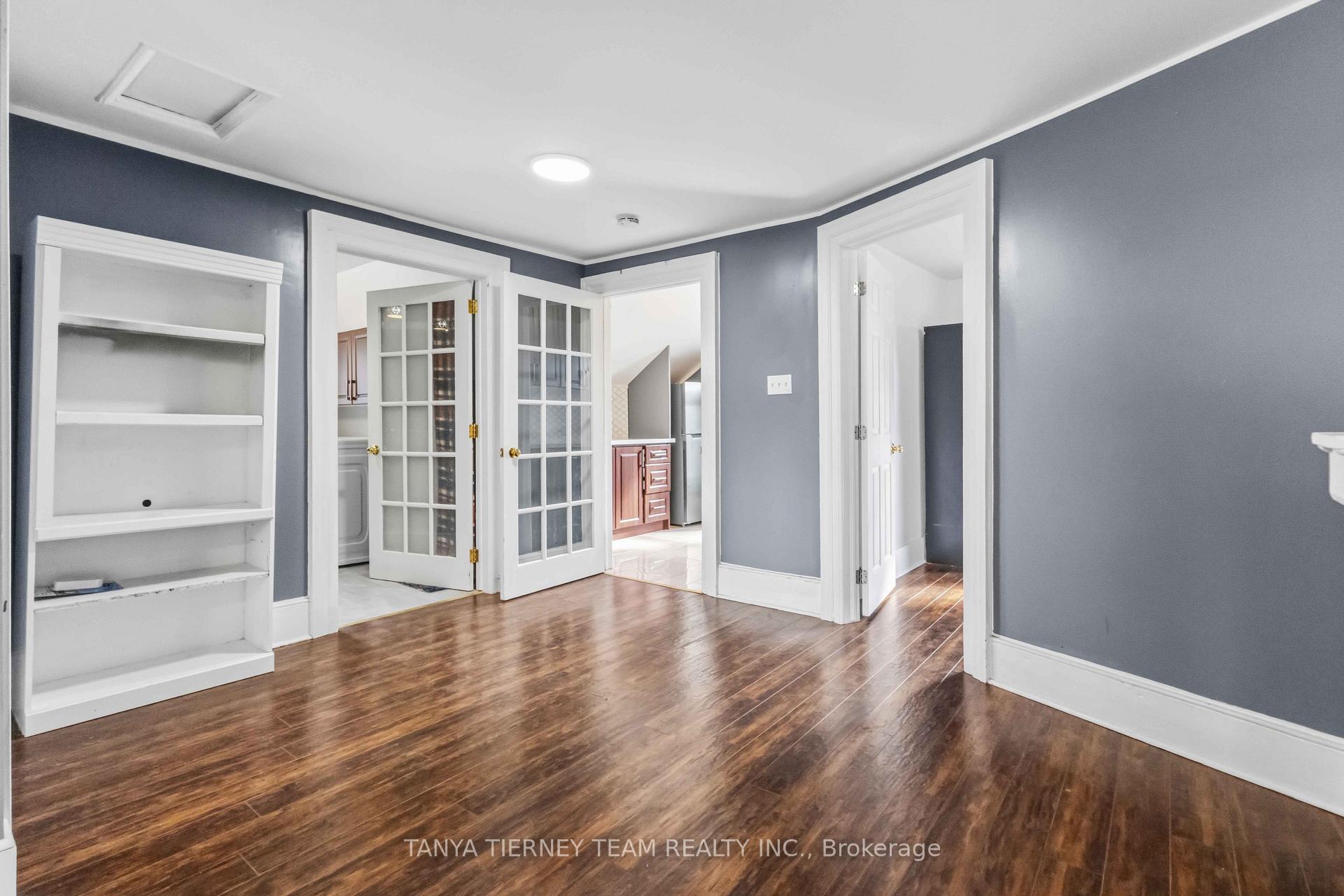 Photo 11 of Unit Upper, 168 Centre Street S, Oshawa, Central — HOMEH