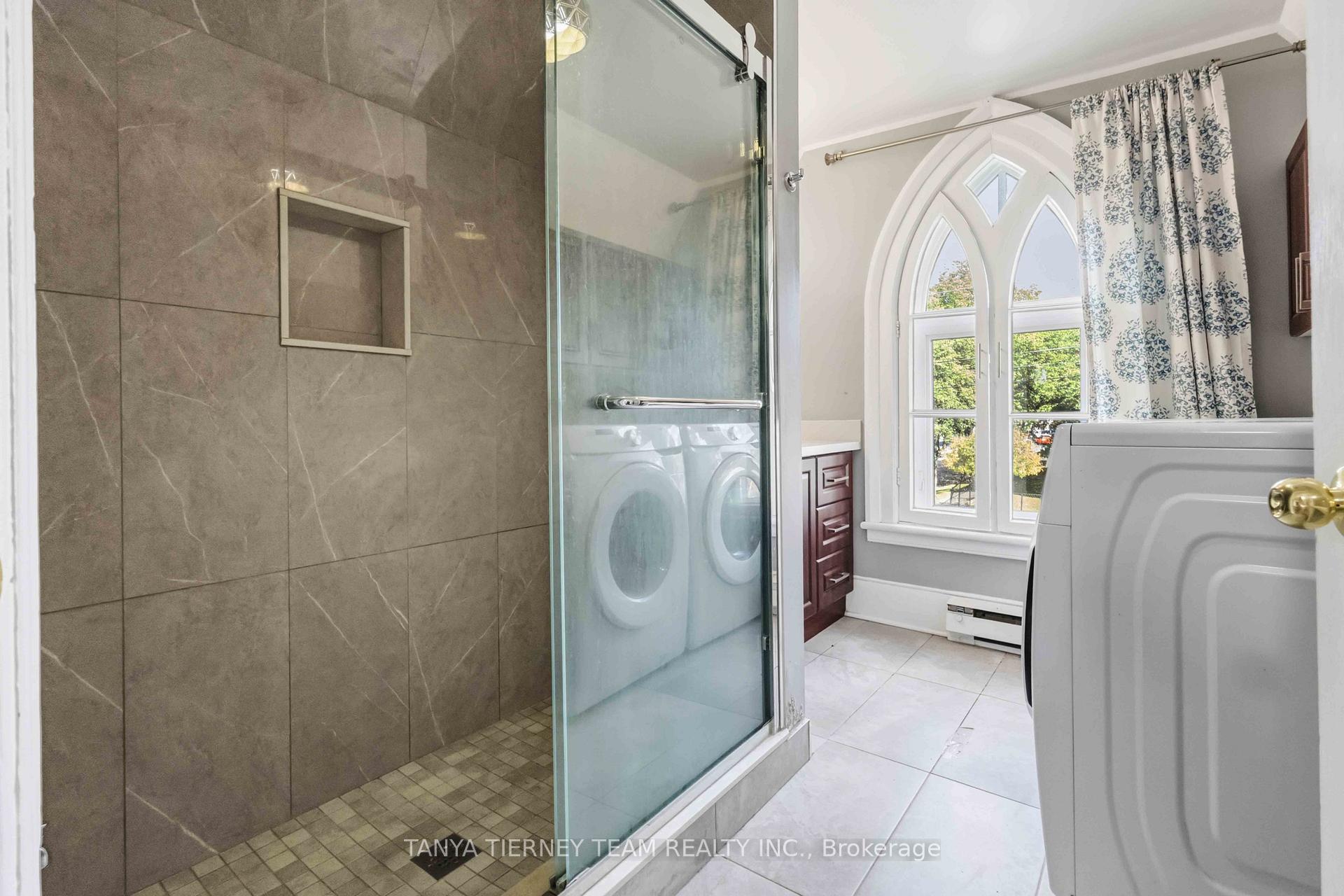 Photo 17 of Unit Upper, 168 Centre Street S, Oshawa, Central — HOMEH