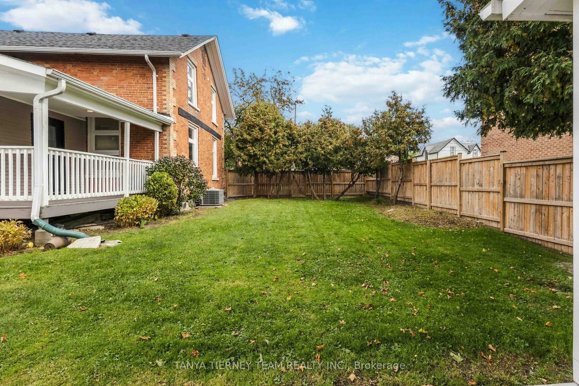 Photo 20 of Unit Upper, 168 Centre Street S, Oshawa, Central — HOMEH