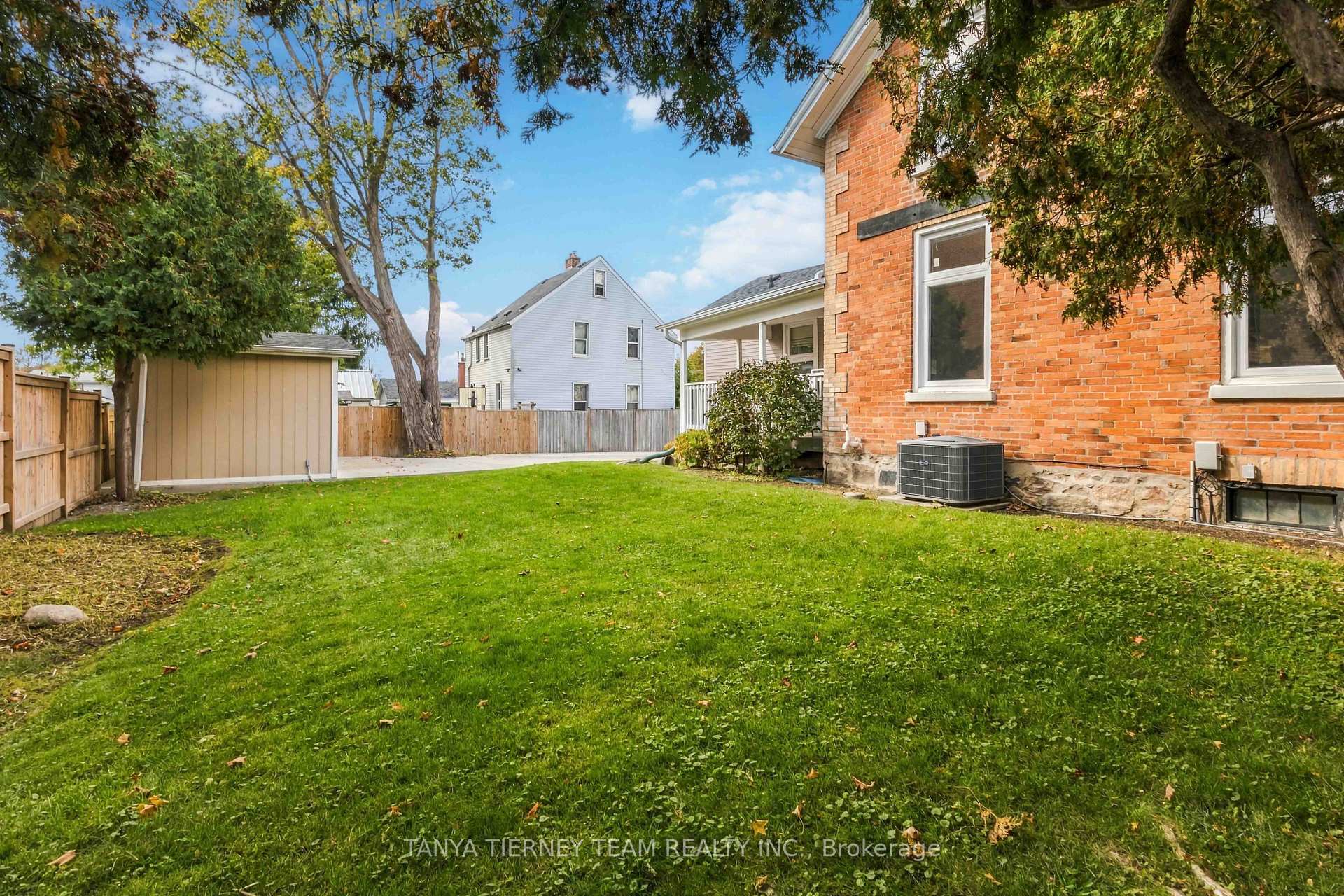 Photo 23 of Unit Upper, 168 Centre Street S, Oshawa, Central — HOMEH
