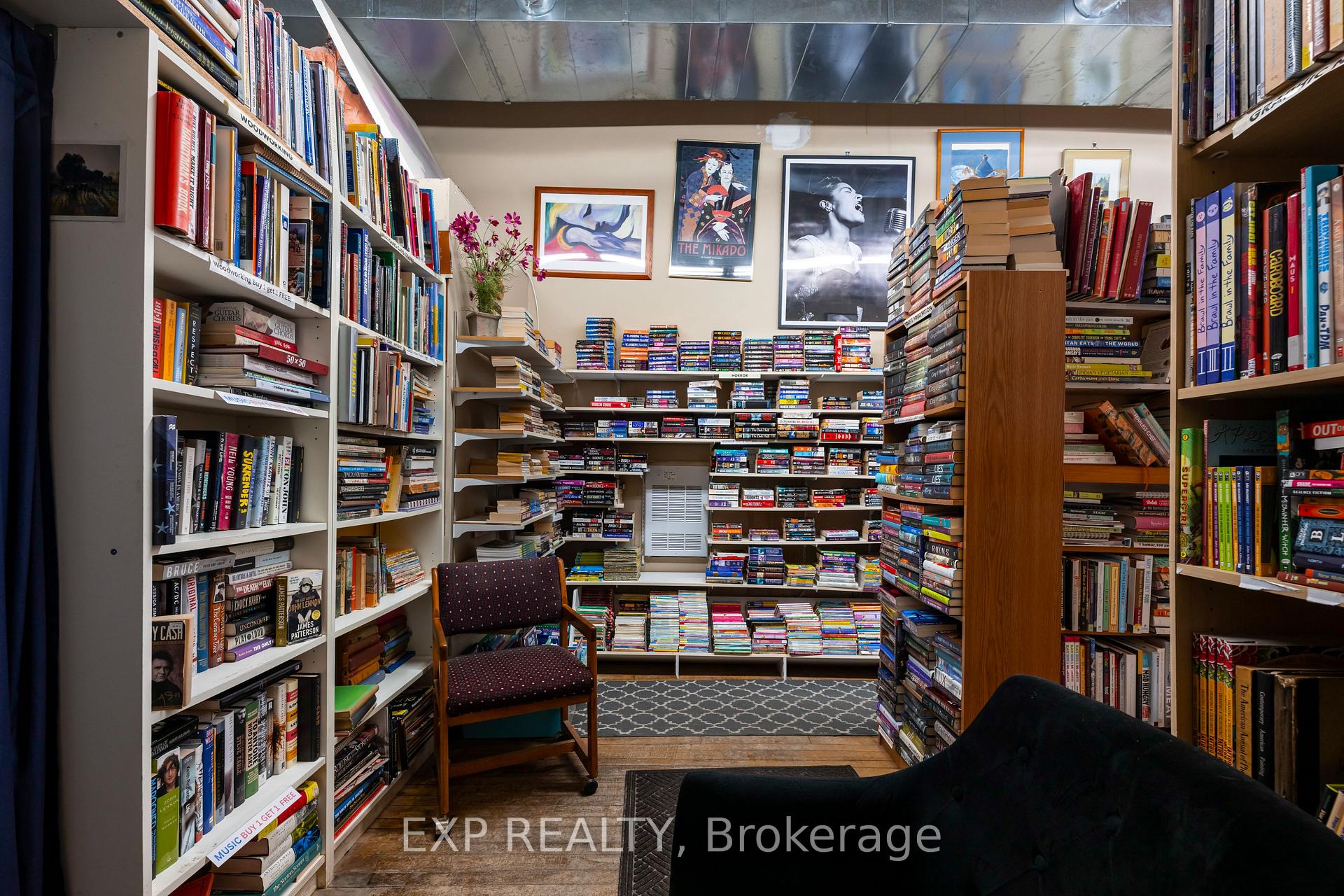 Photo 12 of 149-151 Broadway, Orangeville — HOMEH