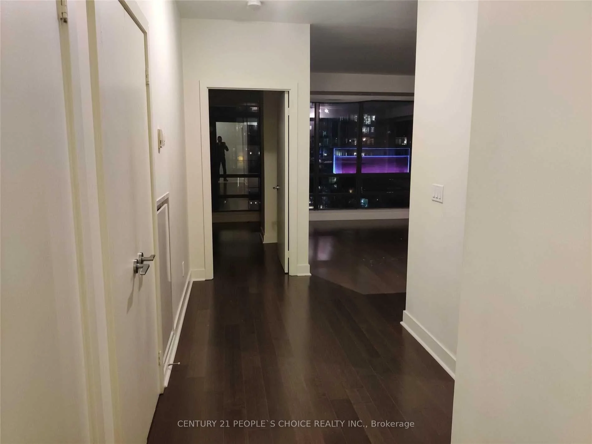 Photo 5 of Unit 1808, 438 King Street W, Toronto, Waterfront Communities — HOMEH