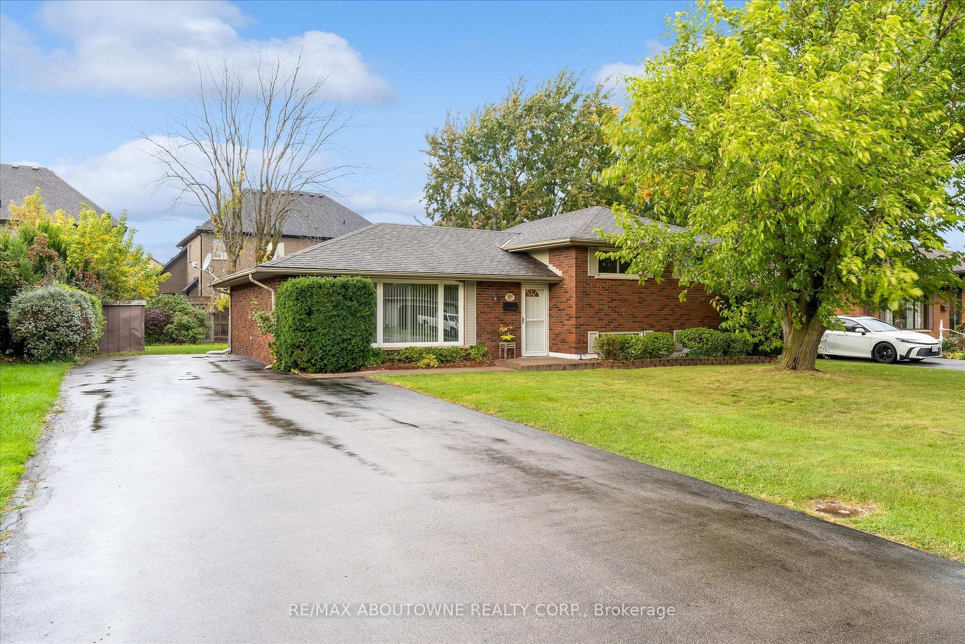 Photo 1 of 7 Douglas Avenue, Grimsby, Grimsby West — HOMEH