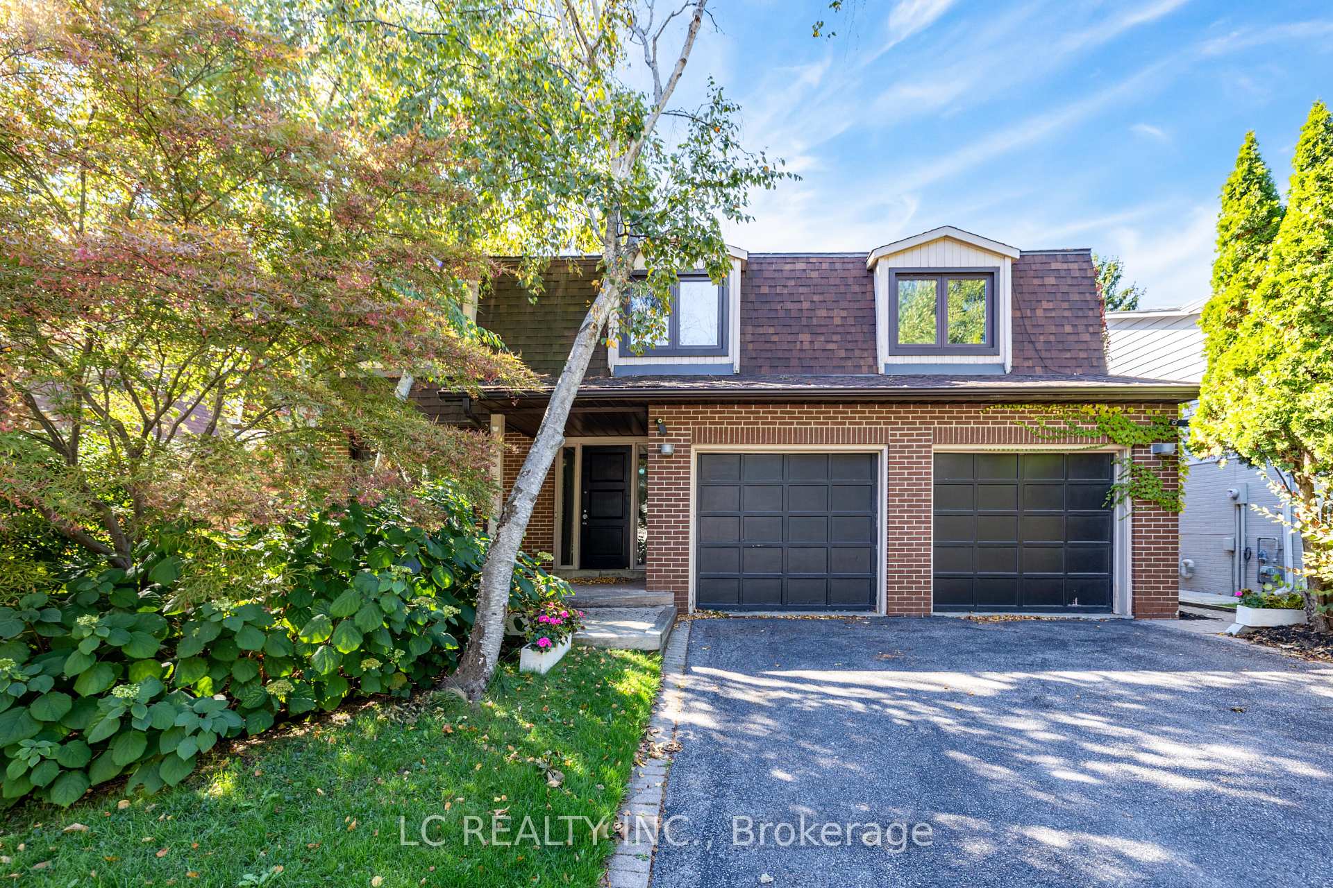Photo of 141 Mossgrove Trail