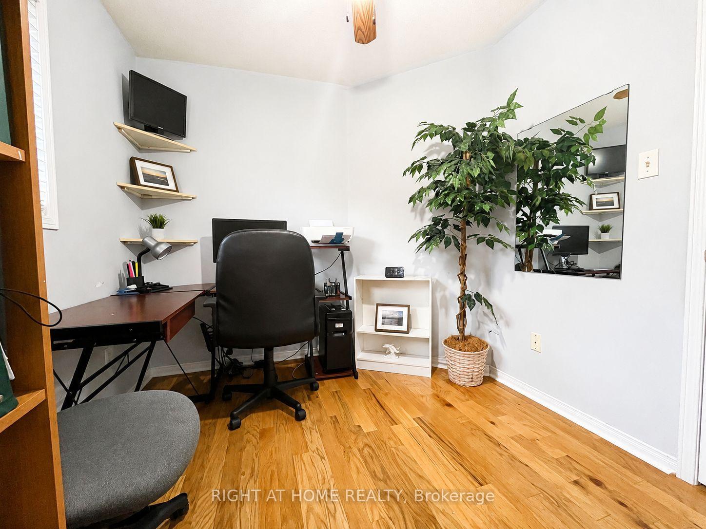 Photo 12 of 10 Banner Rd, Brampton, Brampton West — HOMEH