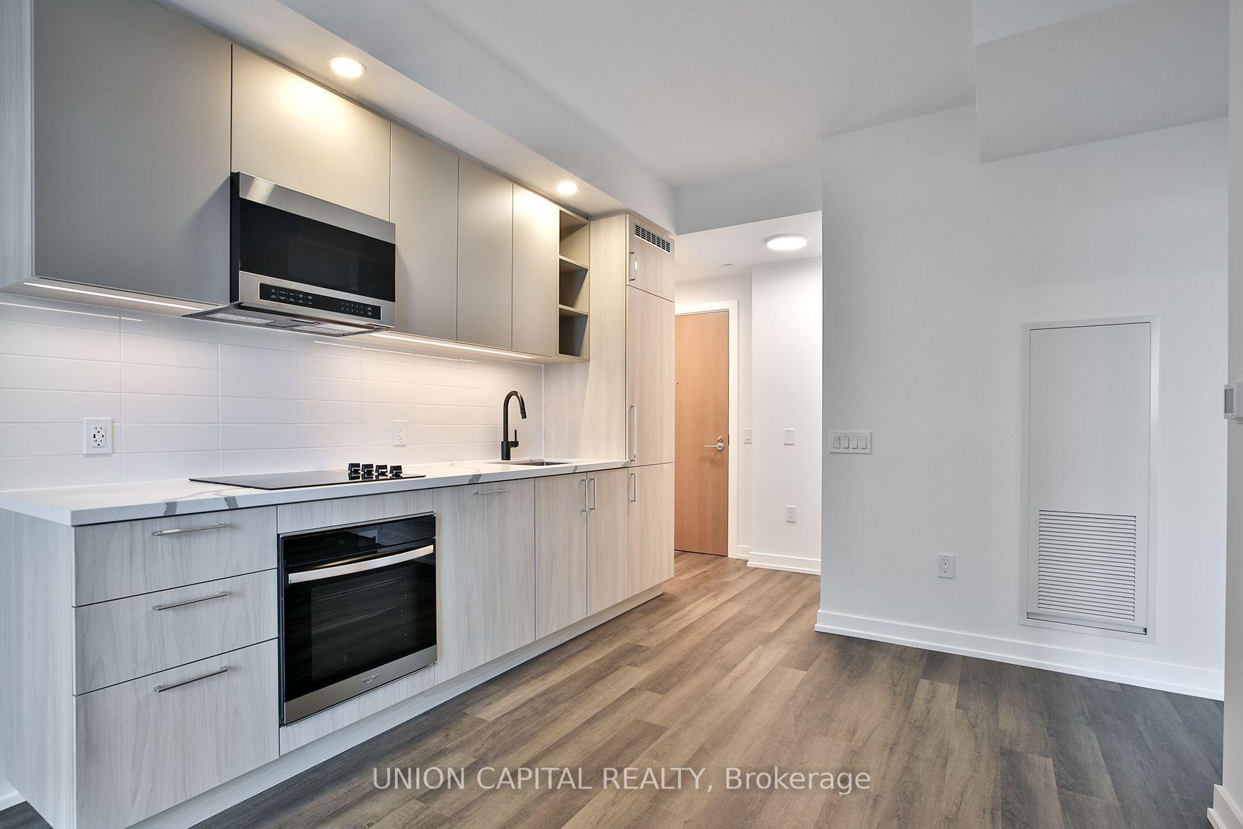 Photo 4 of Unit 2407, 5 Meadowdale Road, Vaughan, Concord — HOMEH