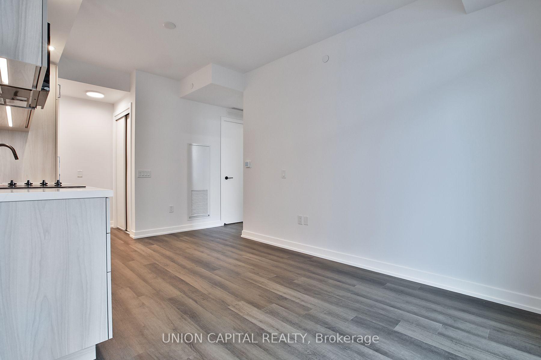 Photo 8 of Unit 2407, 5 Meadowdale Road, Vaughan, Concord — HOMEH
