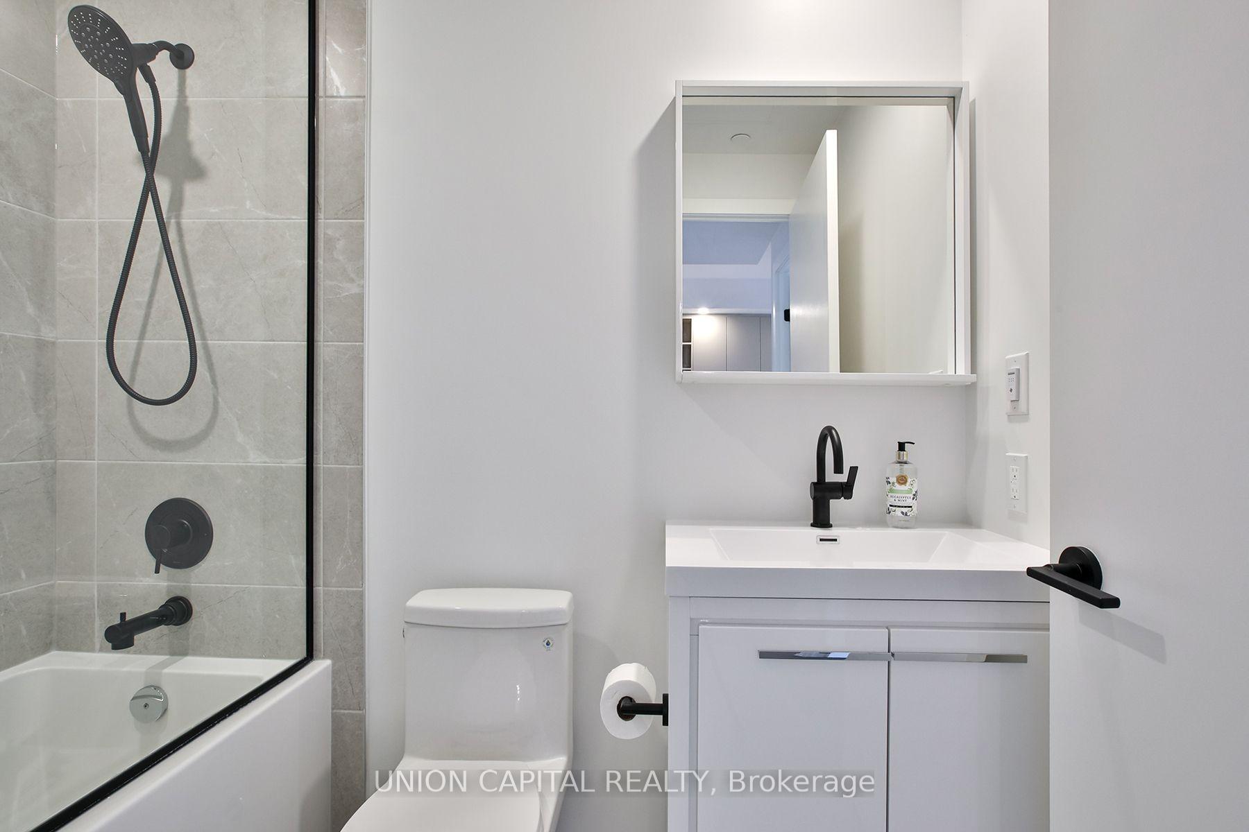 Photo 16 of Unit 2407, 5 Meadowdale Road, Vaughan, Concord — HOMEH