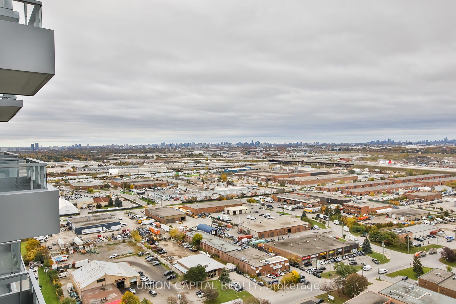 Photo 21 of Unit 2407, 5 Meadowdale Road, Vaughan, Concord — HOMEH
