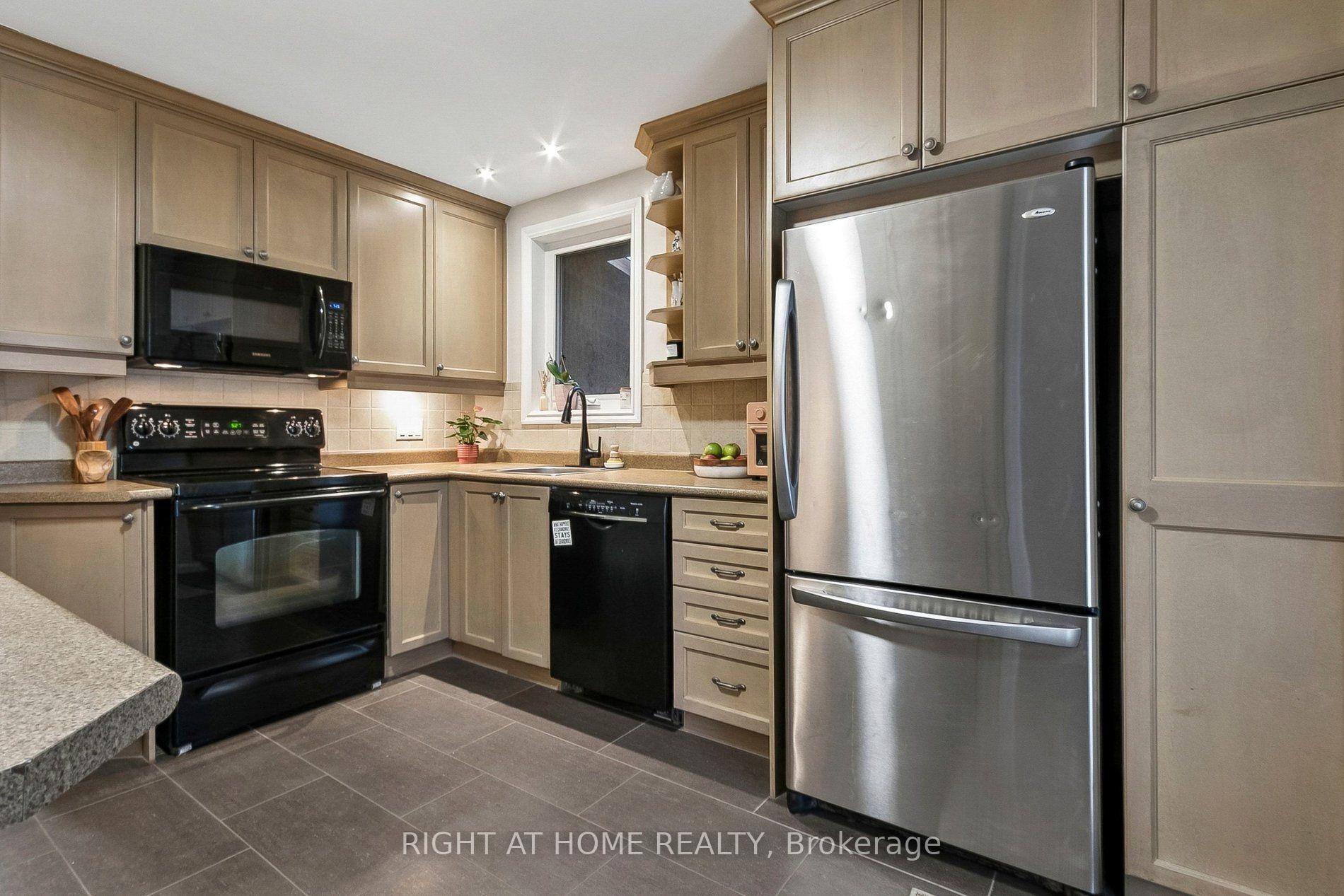 Photo 13 of 19 Flempton Crescent, Scarborough, Ionview — HOMEH