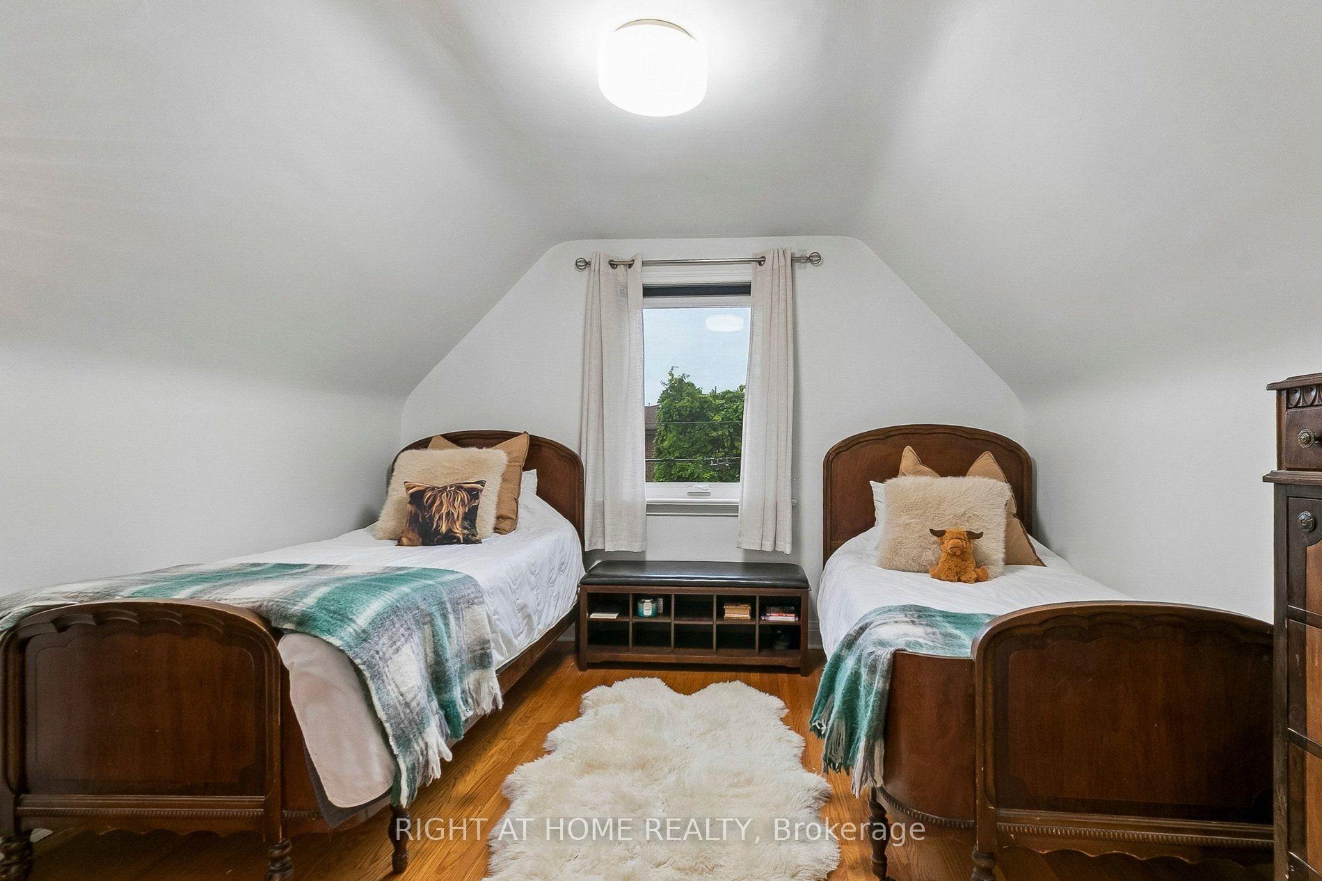 Photo 22 of 19 Flempton Crescent, Scarborough, Ionview — HOMEH