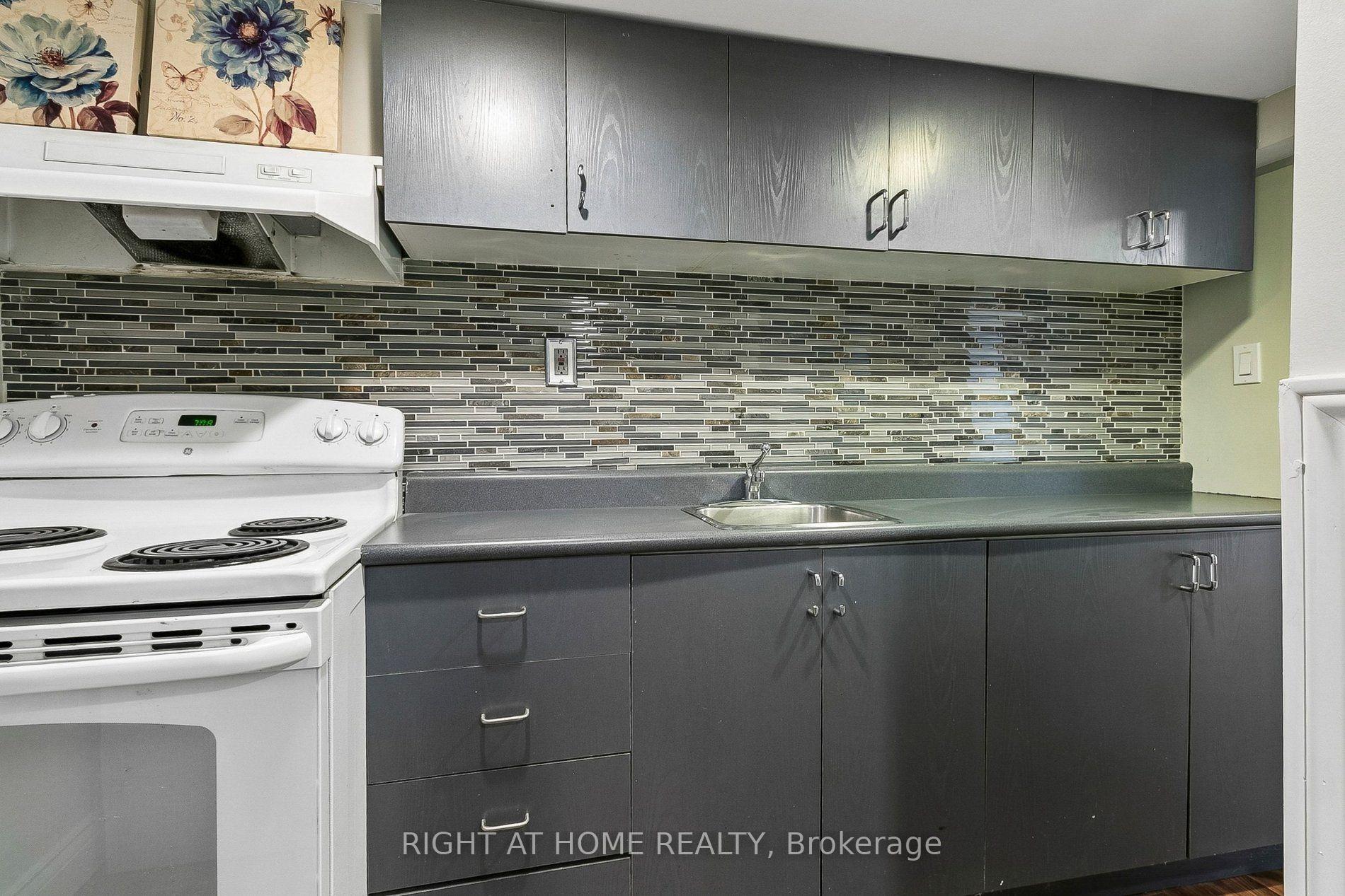 Photo 27 of 19 Flempton Crescent, Scarborough, Ionview — HOMEH