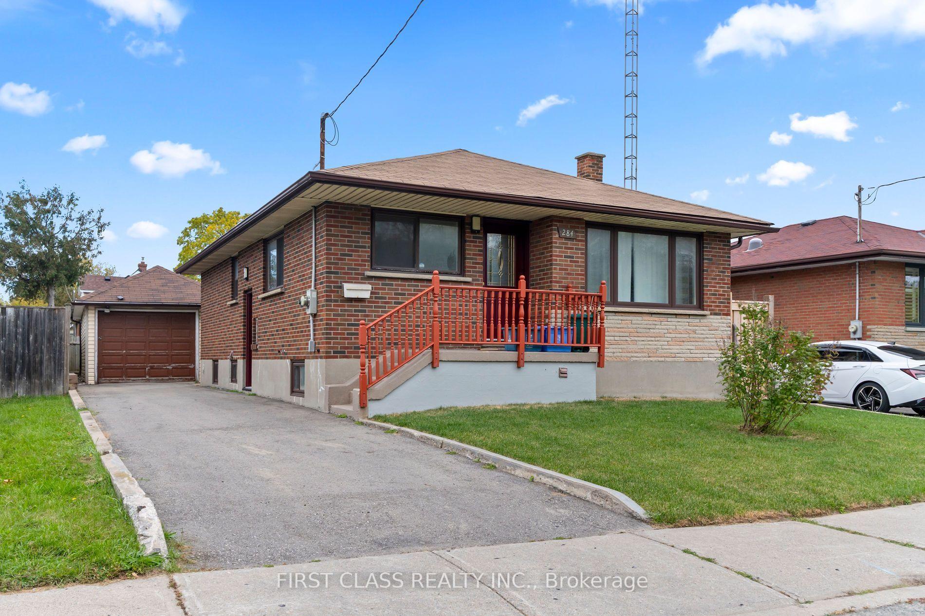 Photo 2 of 284 Jackson Avenue, Oshawa, Central — HOMEH