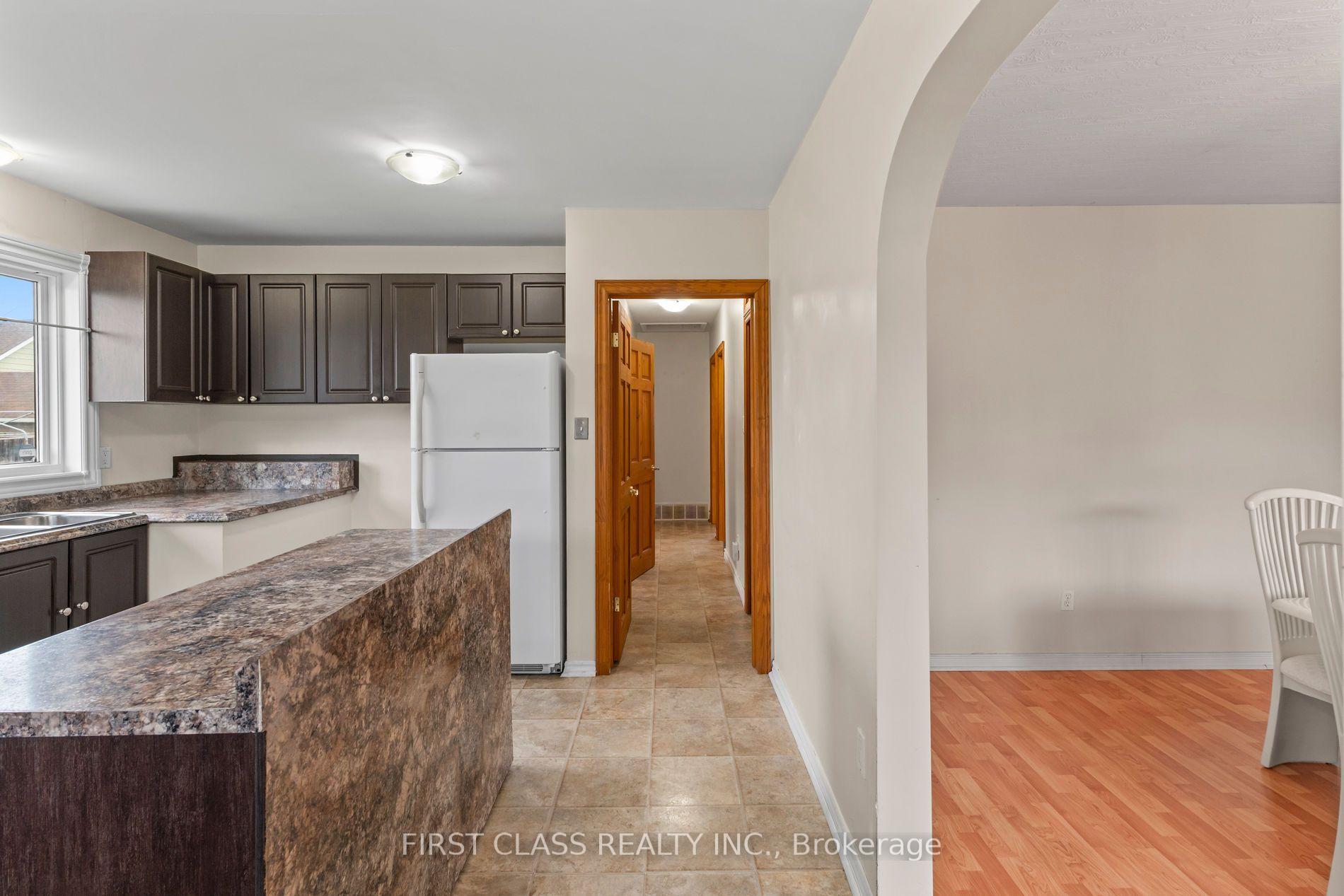 Photo 7 of 284 Jackson Avenue, Oshawa, Central — HOMEH