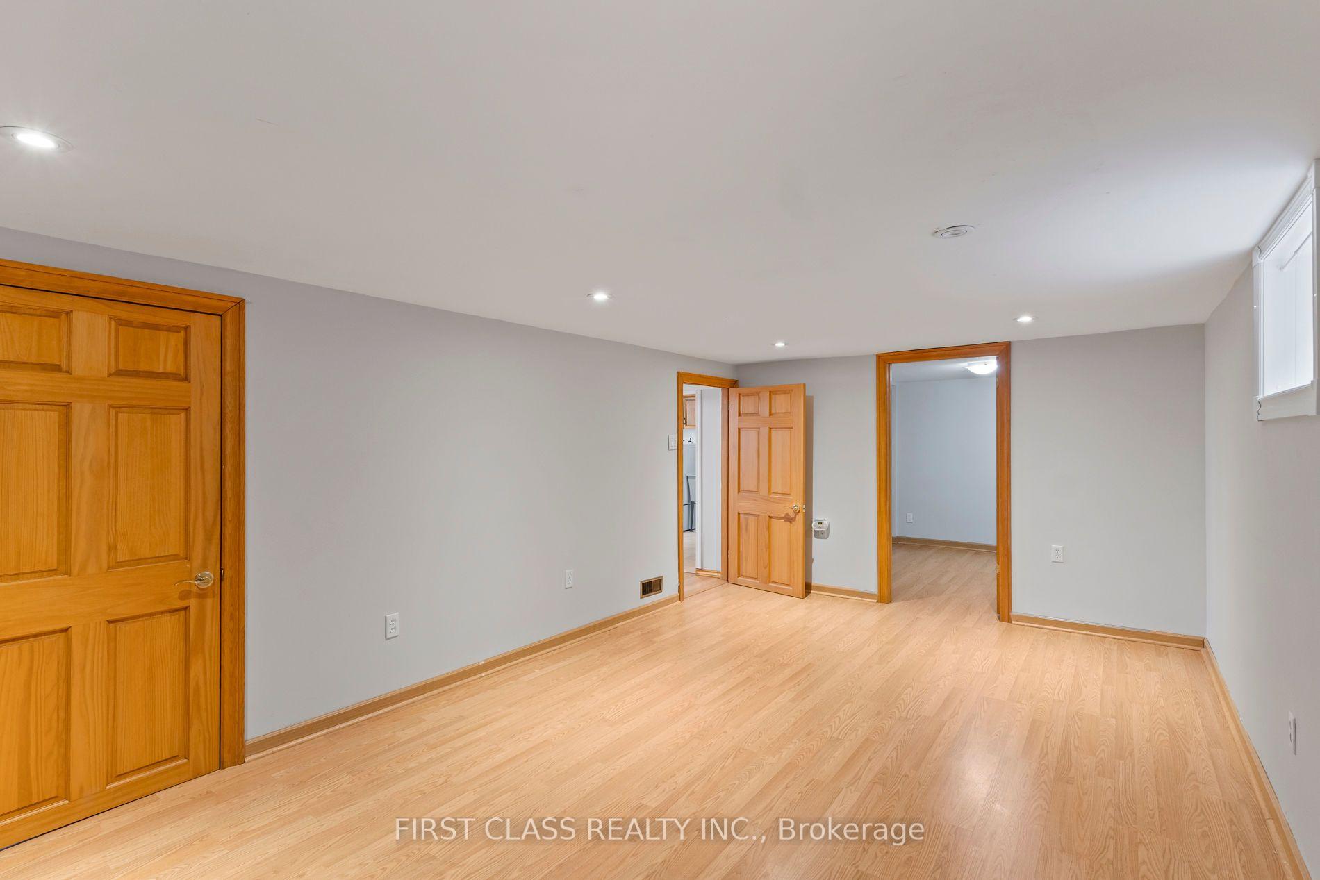 Photo 29 of 284 Jackson Avenue, Oshawa, Central — HOMEH