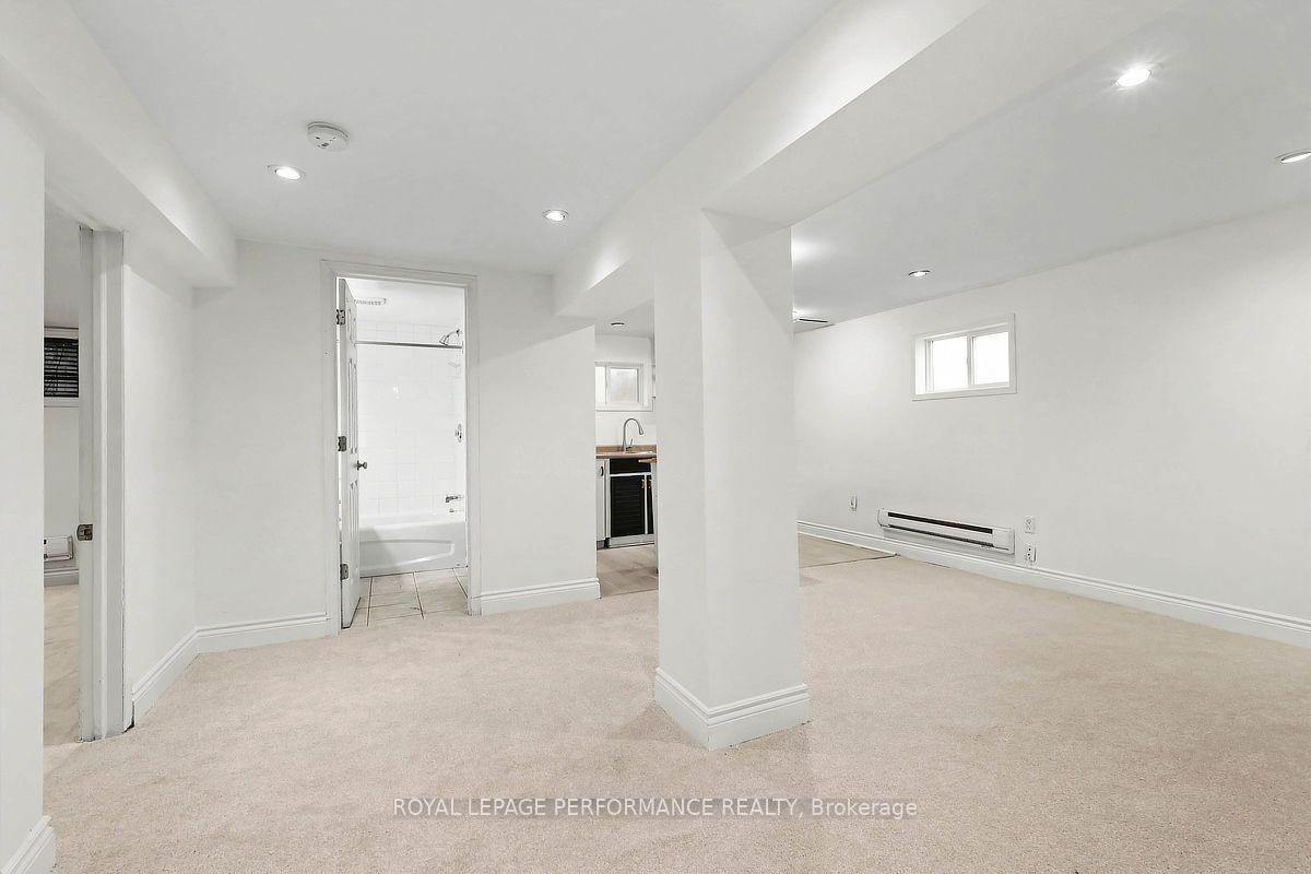 Photo 18 of 856 Iroquois Road, Ottawa, McKellar Heights/Glabar Park — HOMEH
