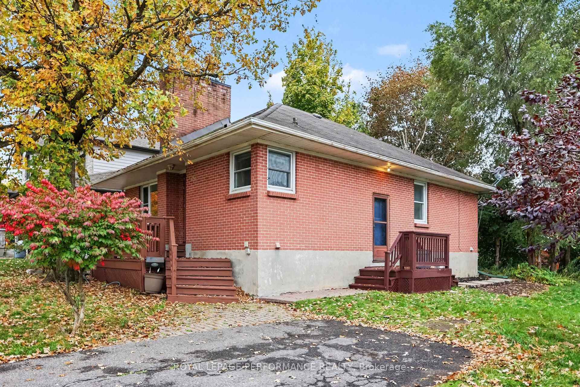 Photo 27 of 856 Iroquois Road, Ottawa, McKellar Heights/Glabar Park — HOMEH