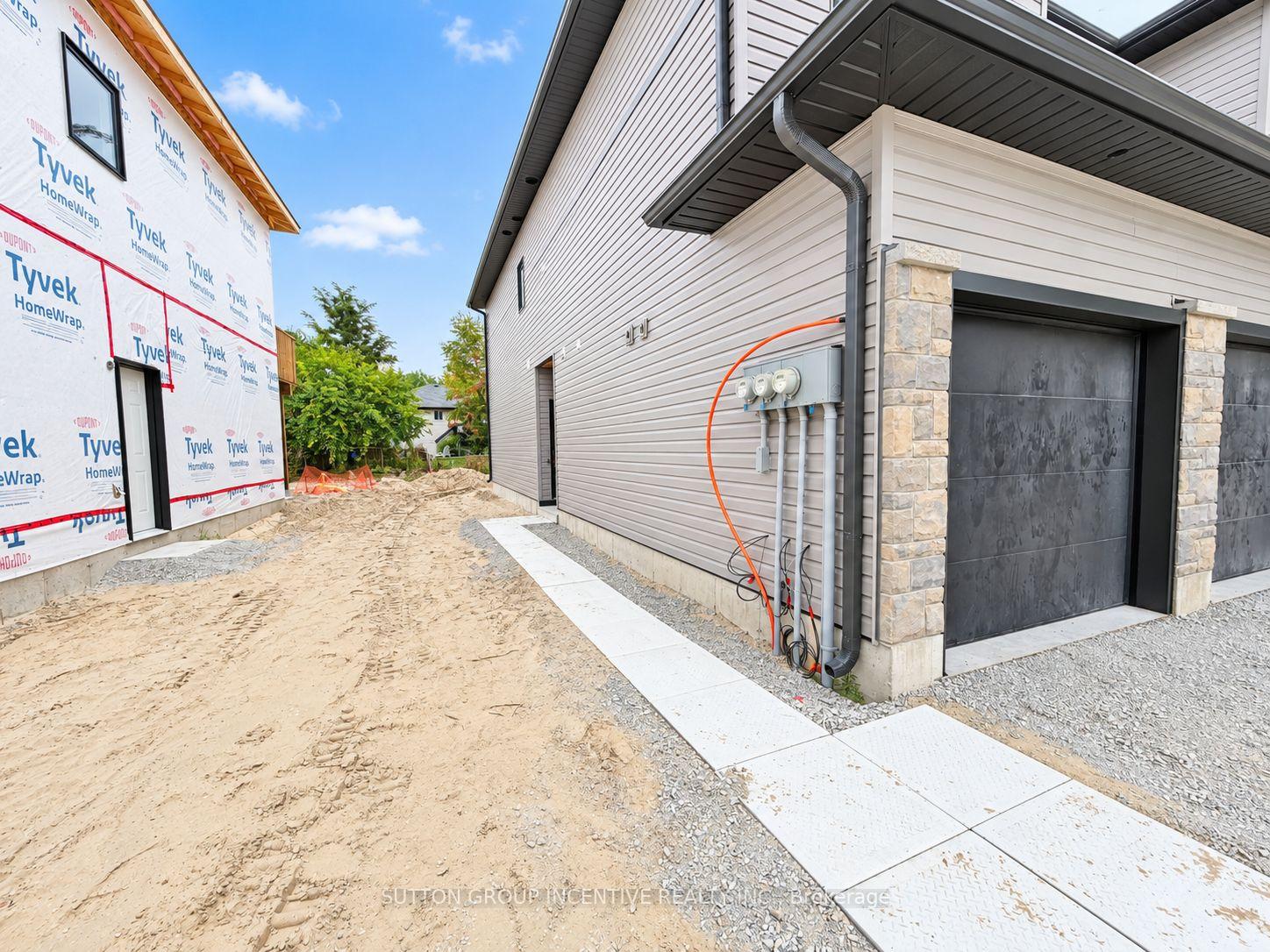 Photo 2 of Unit 7, 1 Riverdale Drive, Wasaga Beach — HOMEH